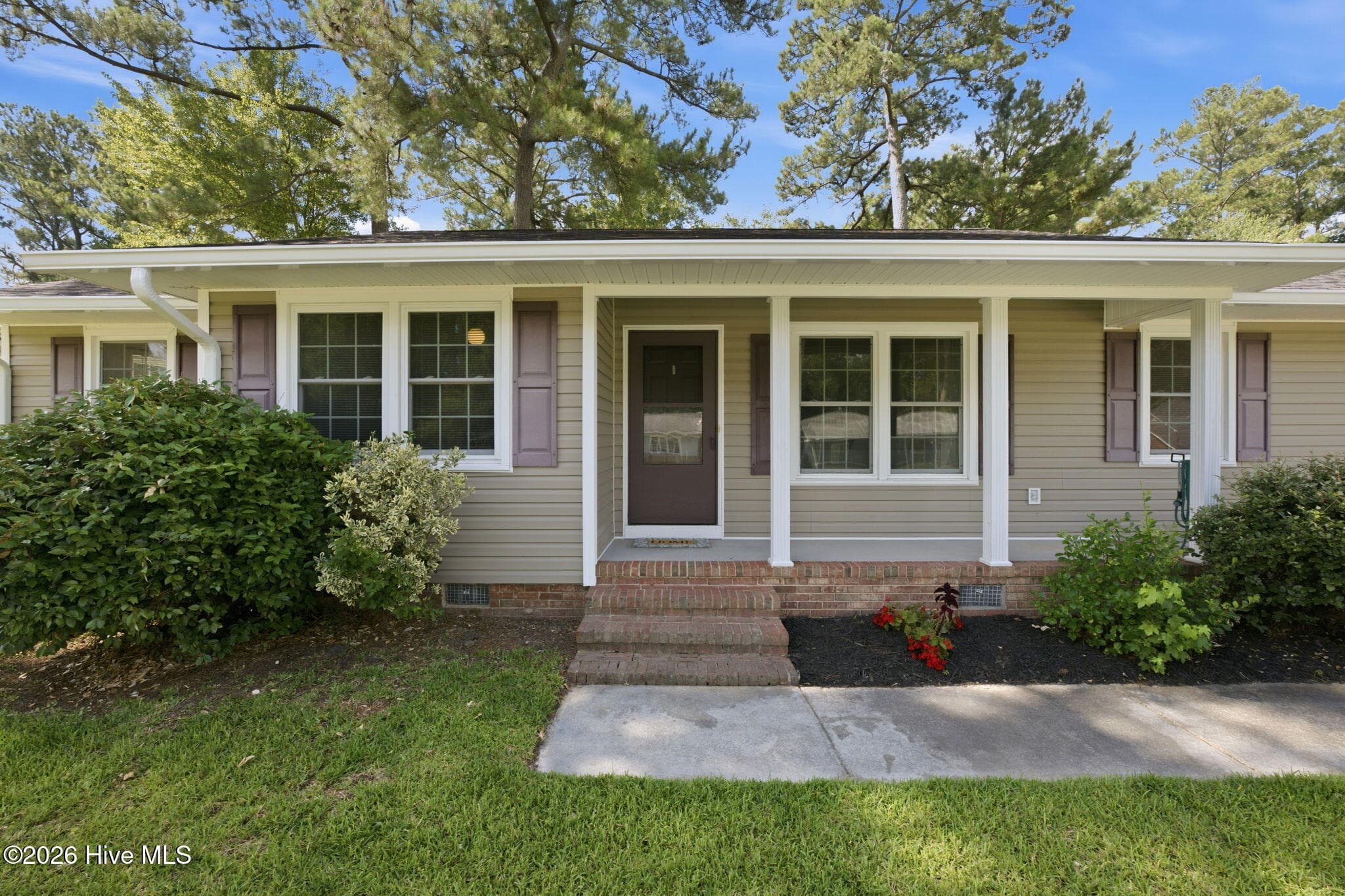 Single Family Residence at 210 Nottingham Drive, Havelock, NC 28532, photo 4 of 33