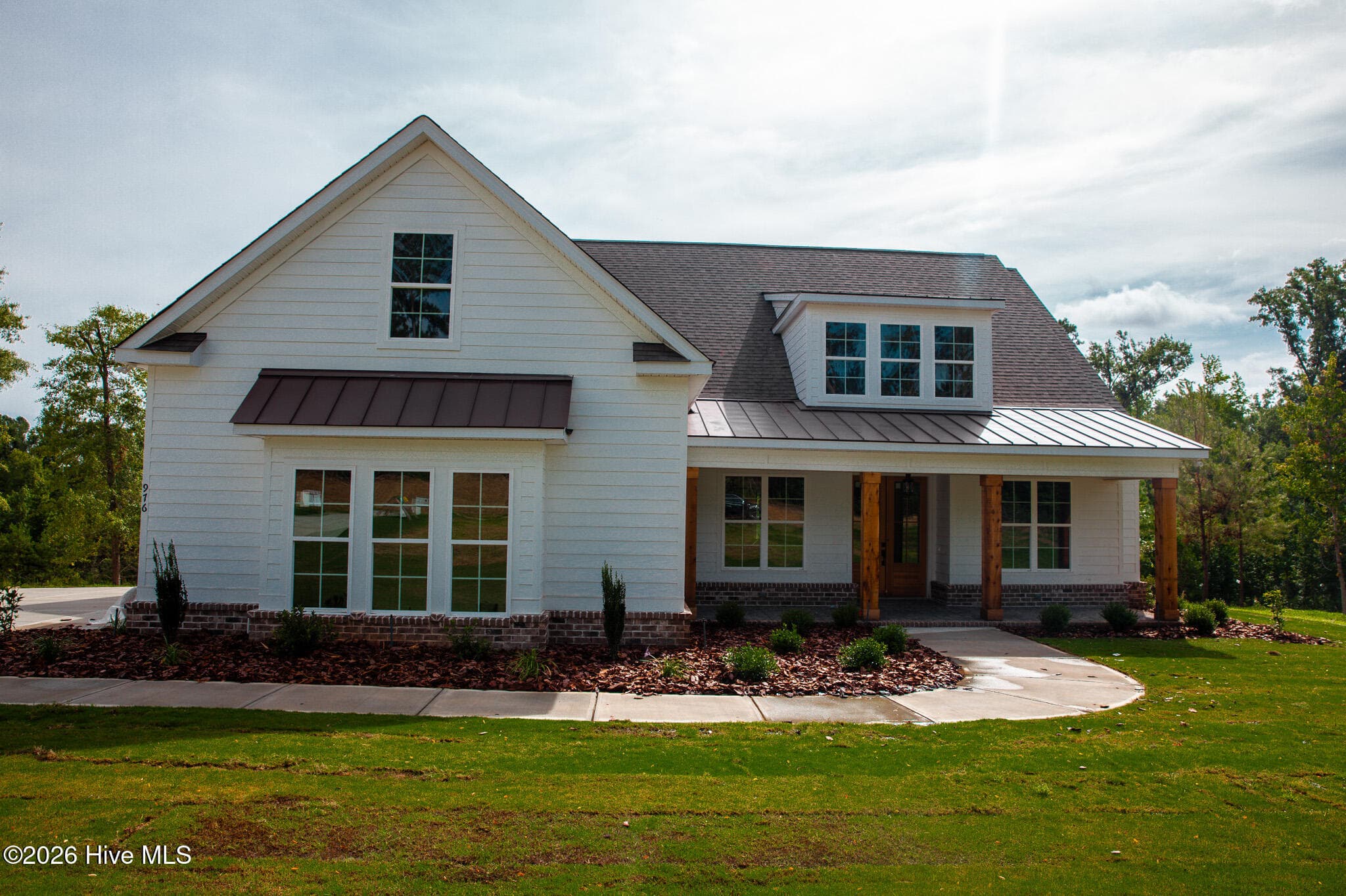Single Family Residence at 976 Fairbourne Drive, Grovetown, GA 30813, photo 3 of 59