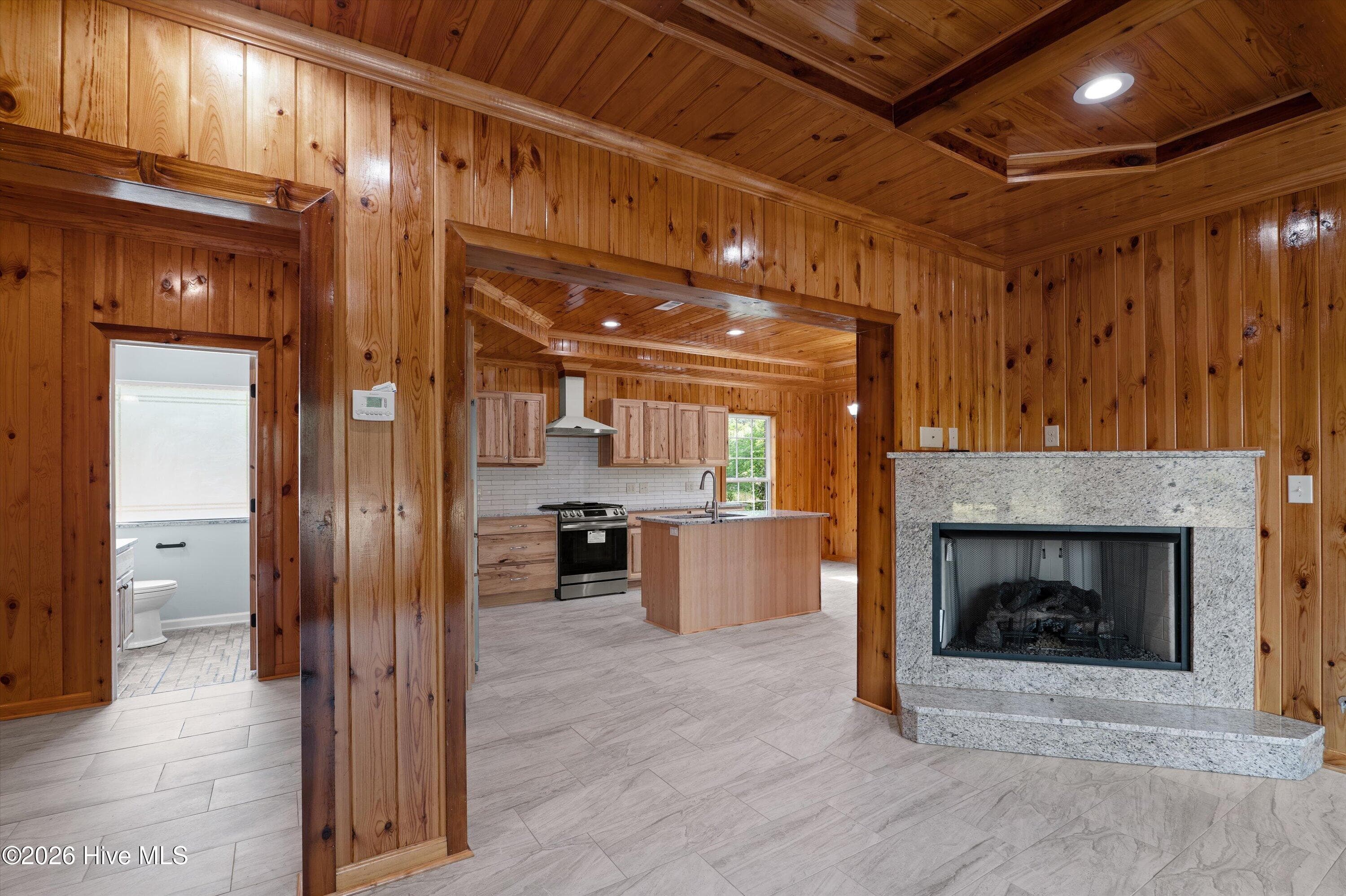 Single Family Residence at 1423 Edgefield Road, North Augusta, SC 29860, photo 9 of 51