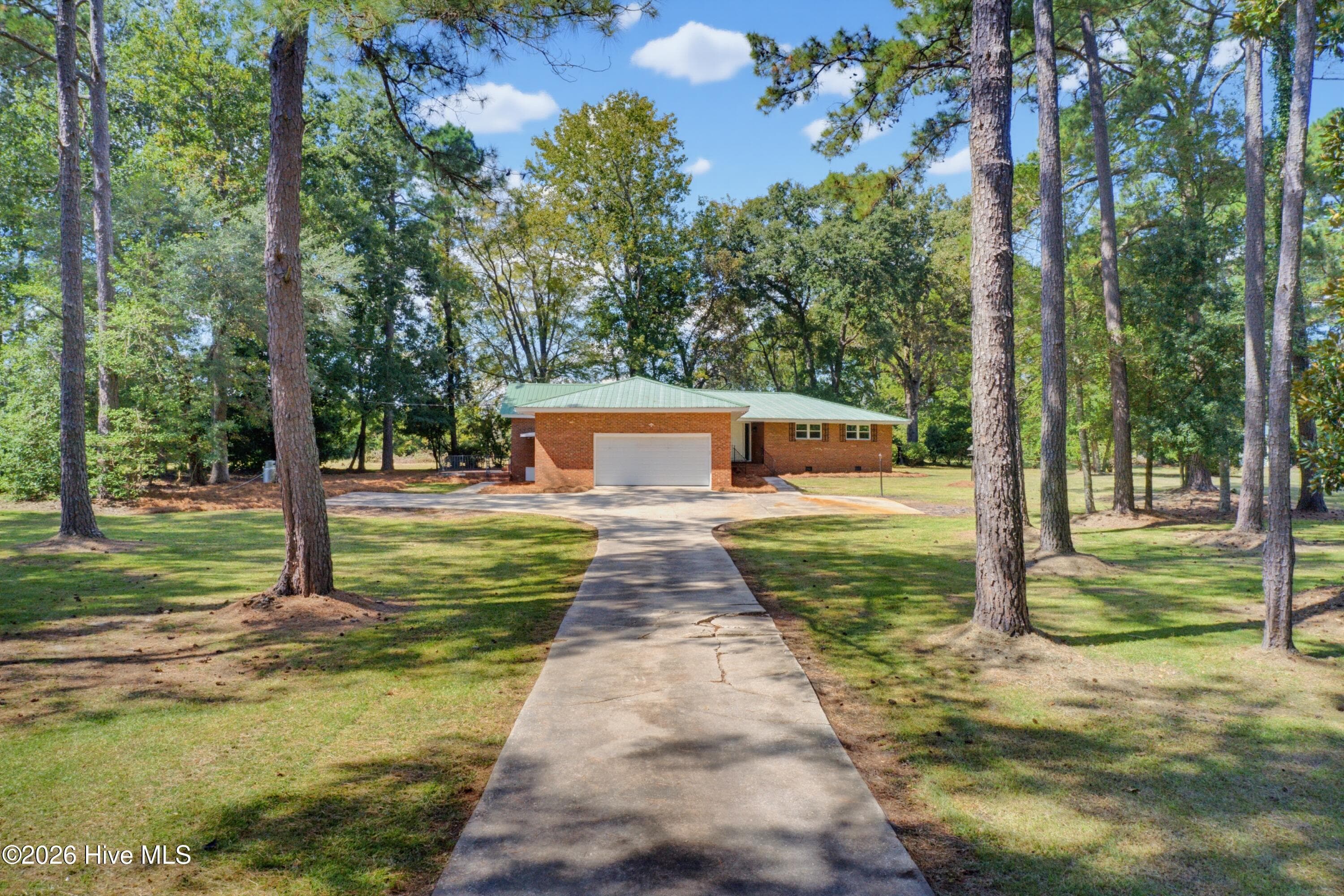 Single Family Residence at 4635 Hallsboro Road N, Clarkton, NC 28433, photo 4 of 56