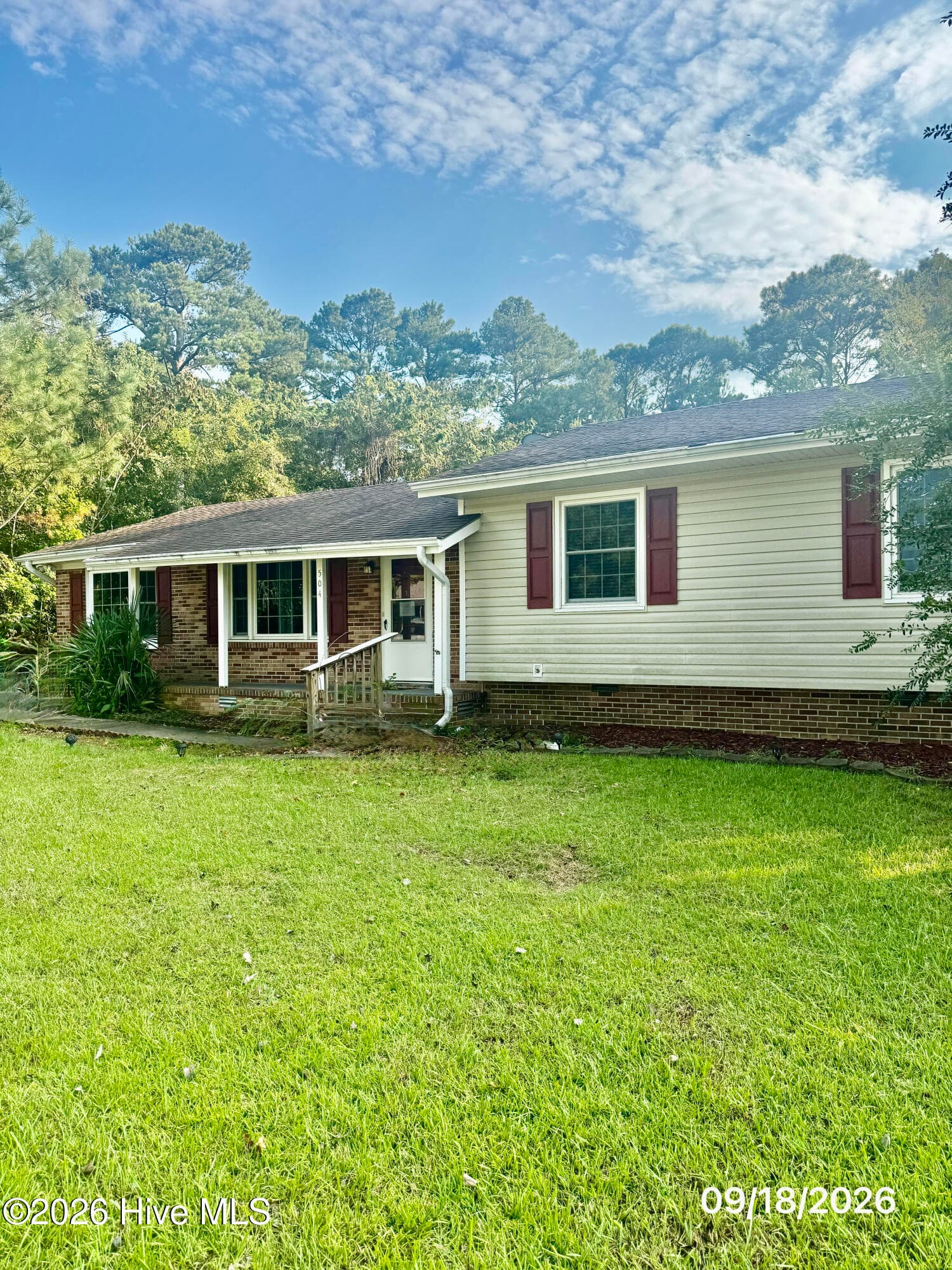 504 Greenbriar Drive, Jacksonville, NC 28546