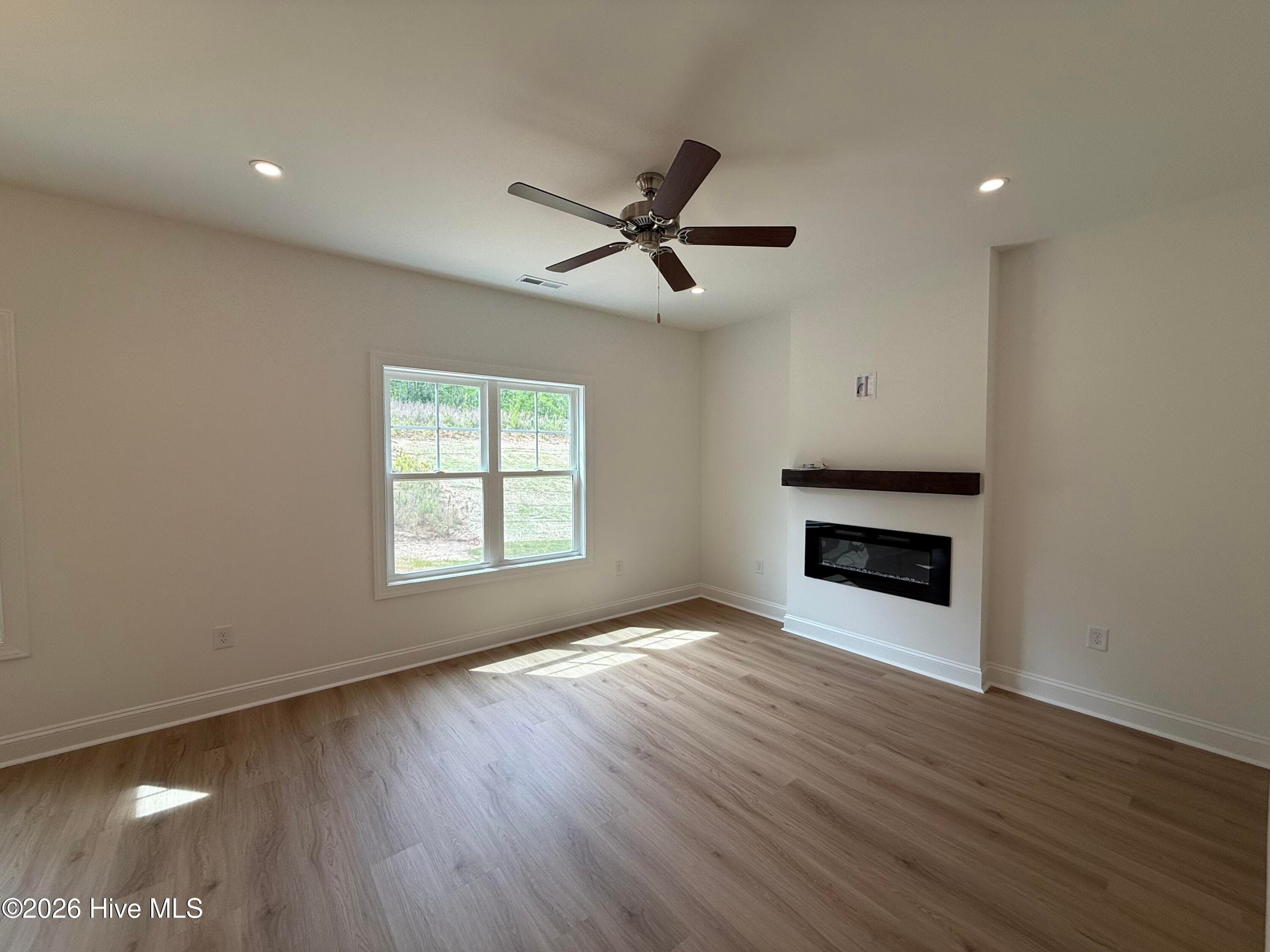 Single Family Residence at 142 Carver Street, Carthage, NC 28327, photo 11 of 49
