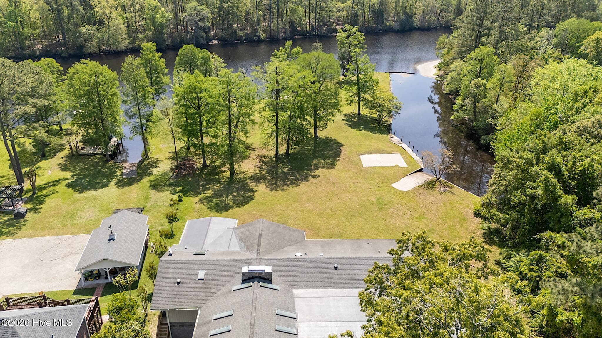 Single Family Residence at 244 Shoreline Drive, New Bern, NC 28562, photo 32 of 70