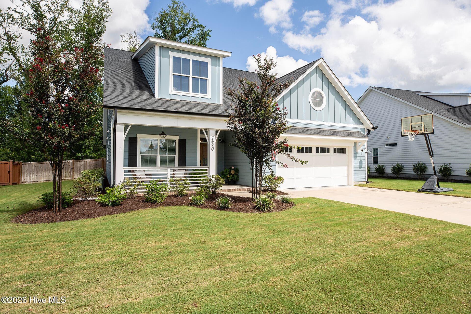 Single Family Residence at 2520 Lakeside Circle, Wilmington, NC 28401, photo 3 of 79