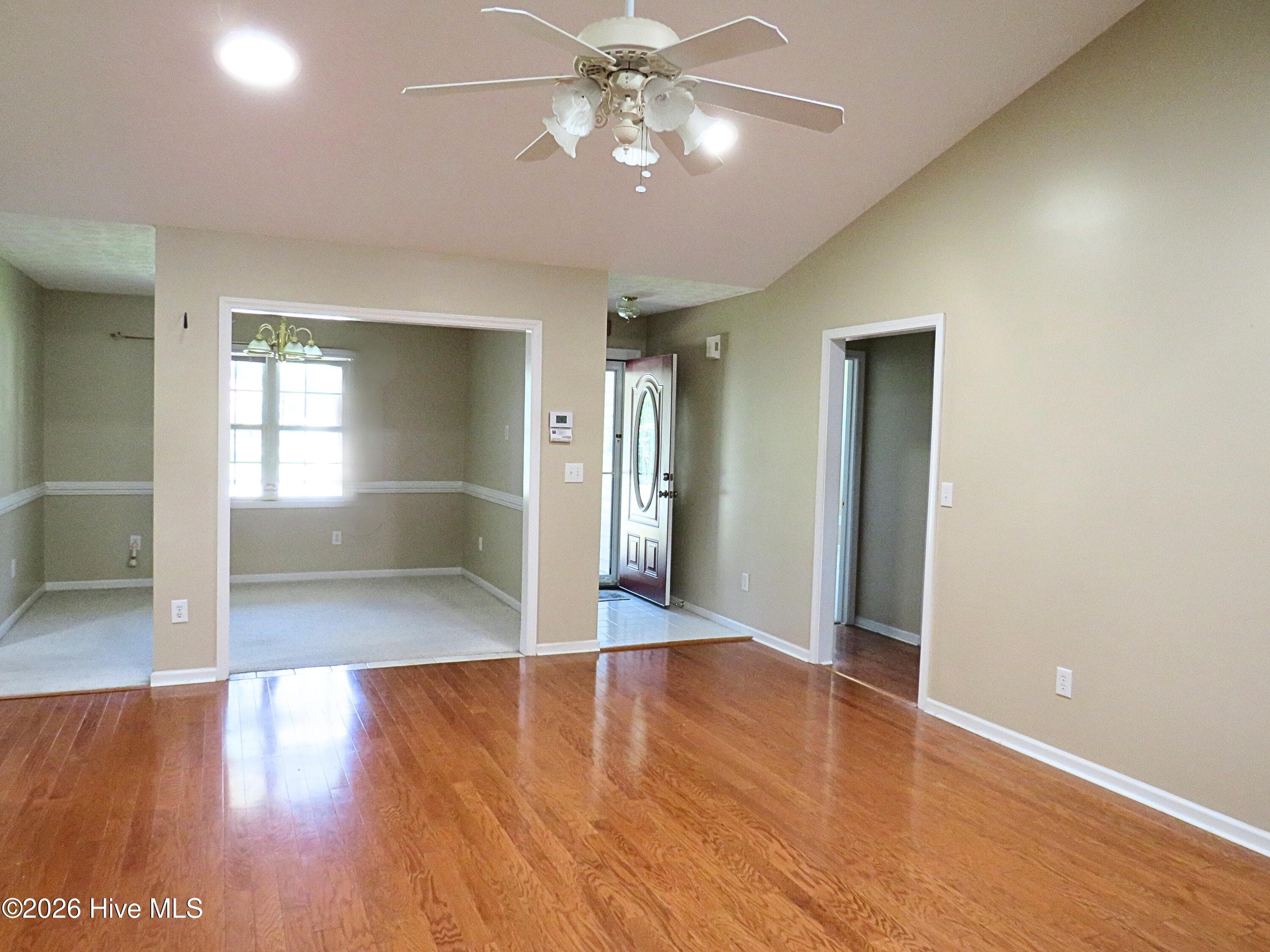 Single Family Residence at 4111 Yarmouth Road, New Bern, NC 28562, photo 5 of 30