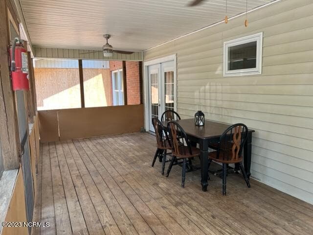 Single Family Residence at 210 N First Avenue, New Bern, NC 28560, photo 17 of 31
