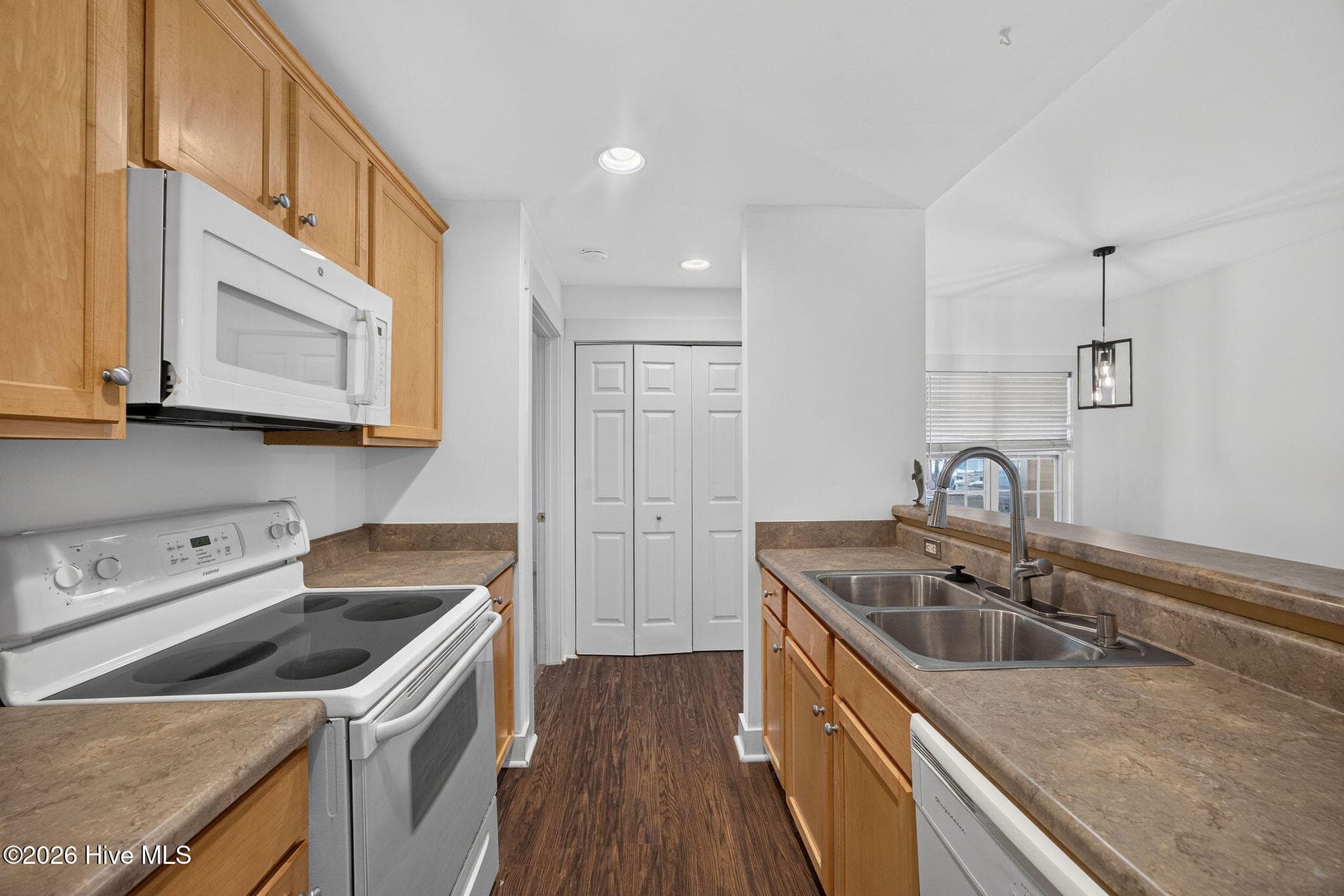 Condominium at 2312 Wrightsville Avenue Apt 118, Wilmington, NC 28403, photo 14 of 23