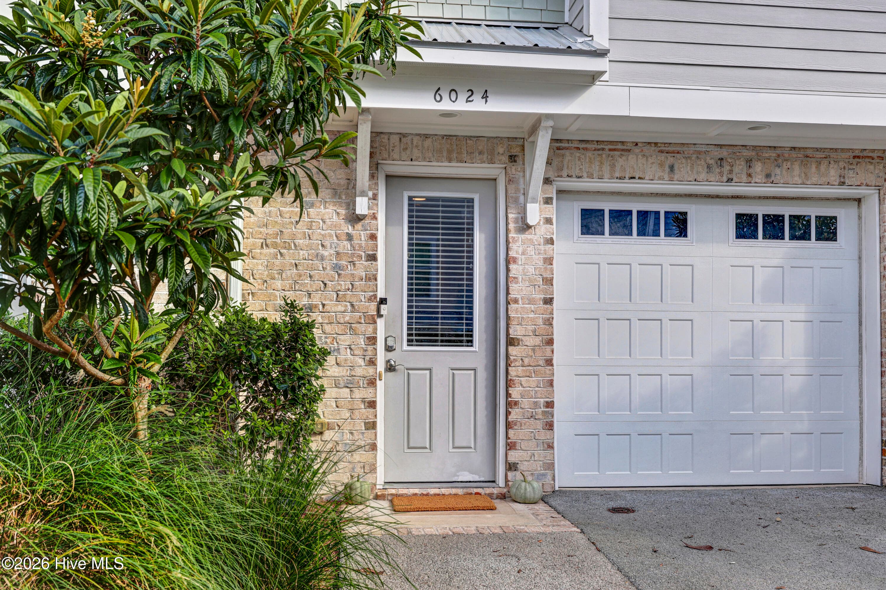 Townhouse at 6024 Richard Bradley Drive, Wilmington, NC 28409, photo 7 of 37