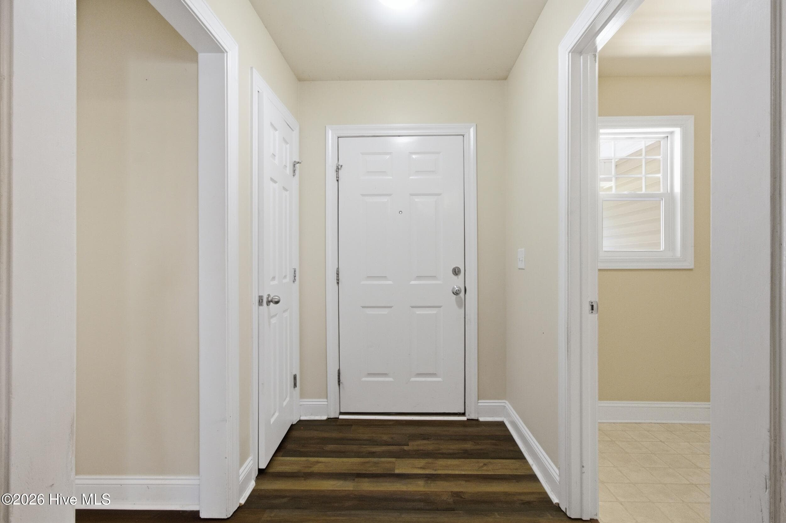 Entry - 209 Hawks Bluff Drive, New Bern, NC 28560