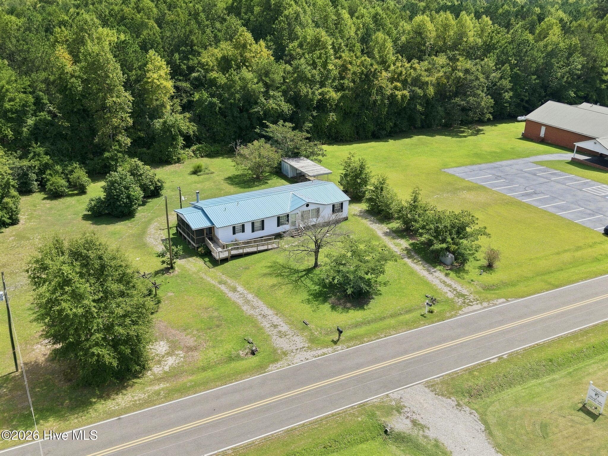 Manufactured Home at 4652 Faith Baptist Church Road, Pinetops, NC 27864, photo 17 of 145