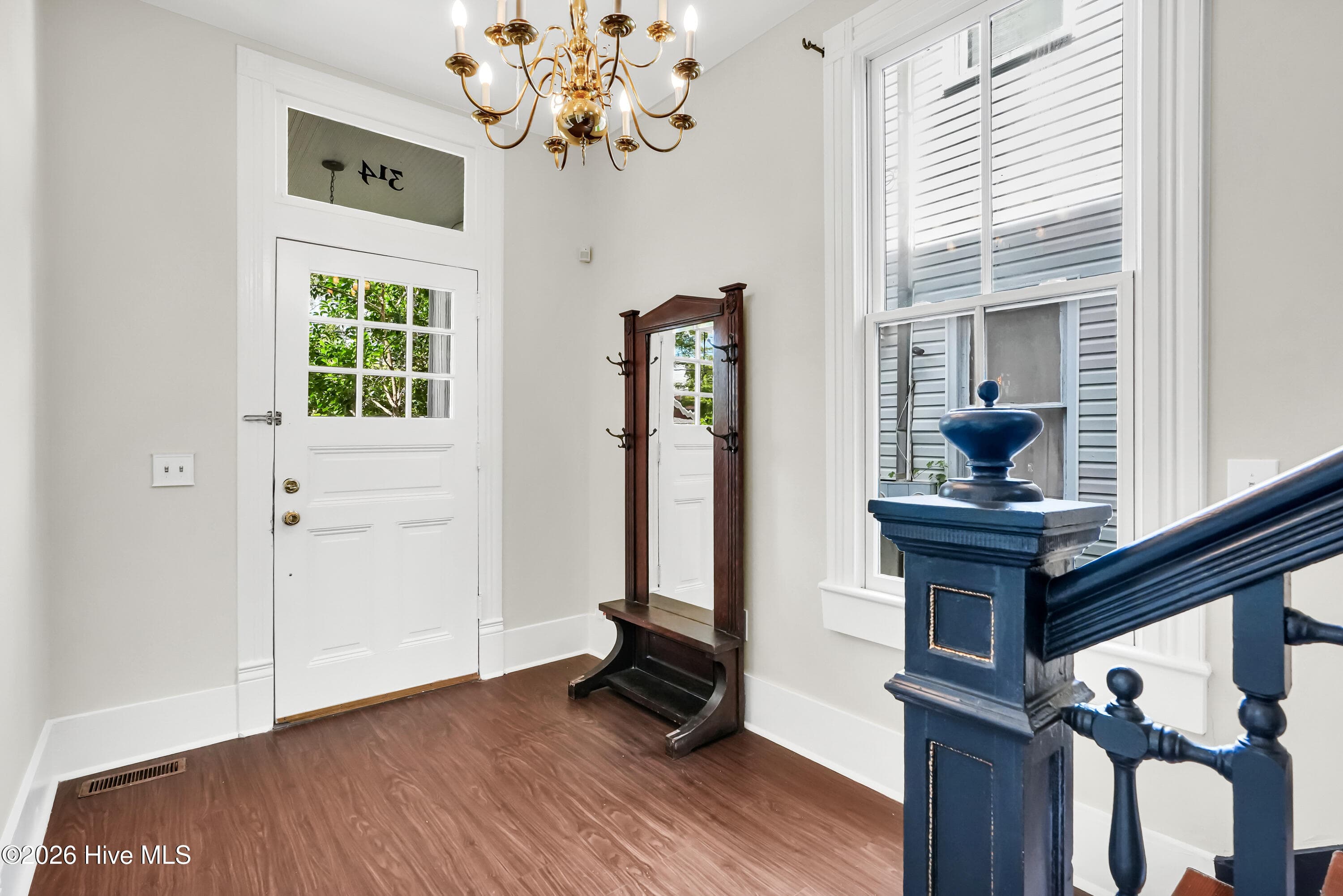 Single Family Residence at 314 N 5th Avenue, Wilmington, NC 28401, photo 9 of 55