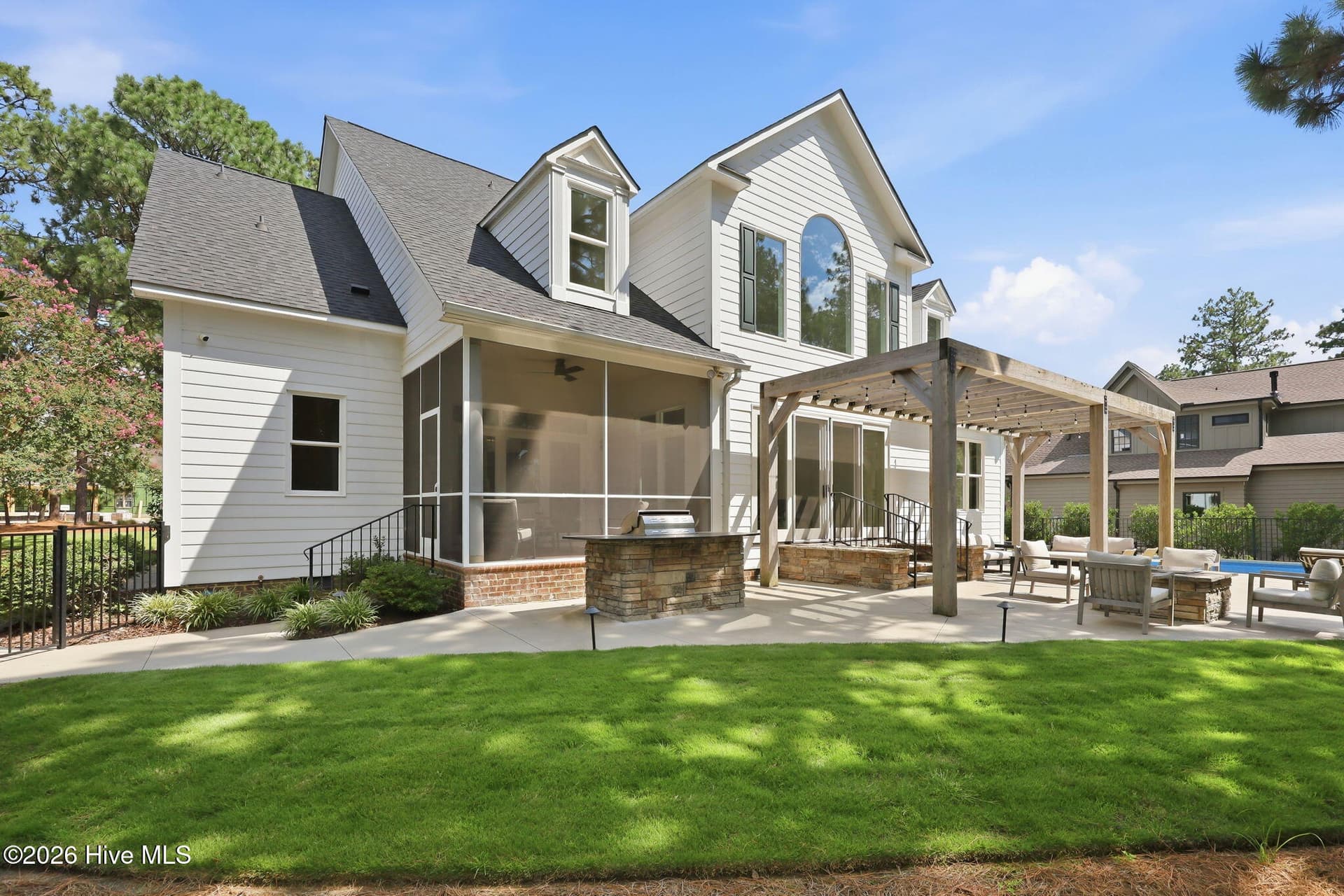 Rear Sitting Area - 102 Chesterfield Drive, Pinehurst, NC 28374