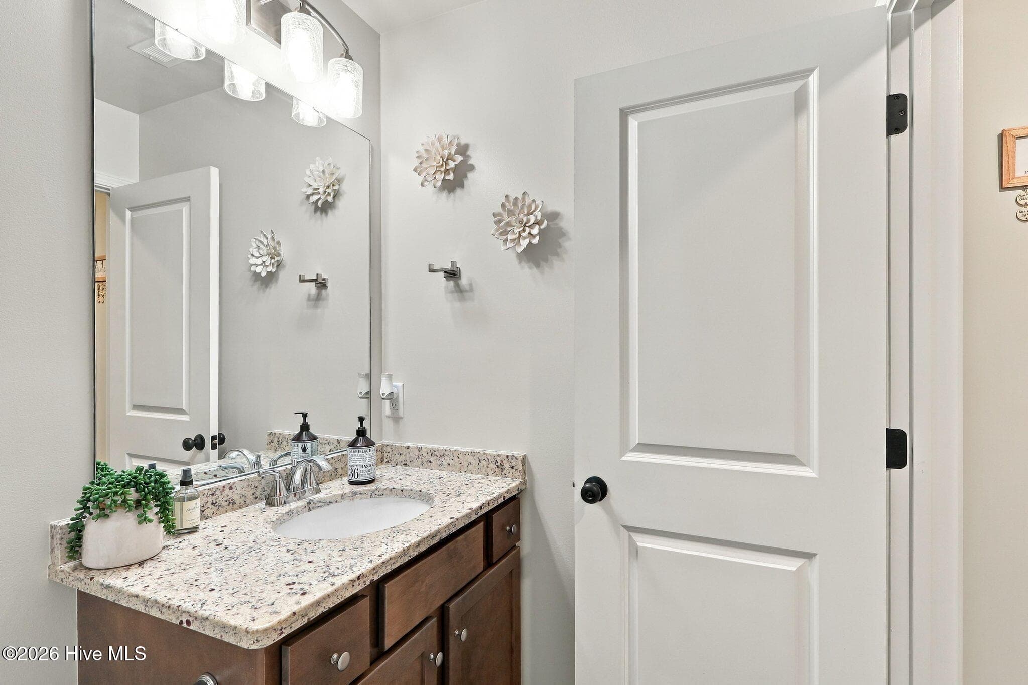 Single Family Residence at 822 Cooke Drive, Hubert, NC 28539, photo 28 of 68