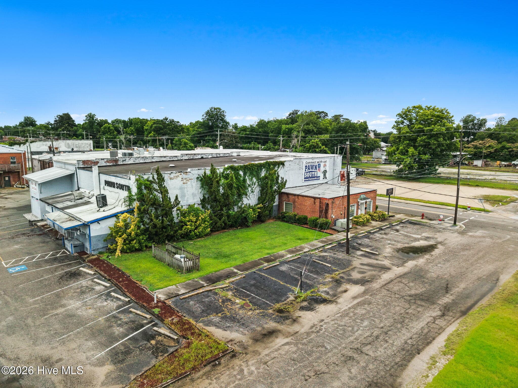 Business at 222 N Brown Street, Chadbourn, NC 28431, photo 16 of 18