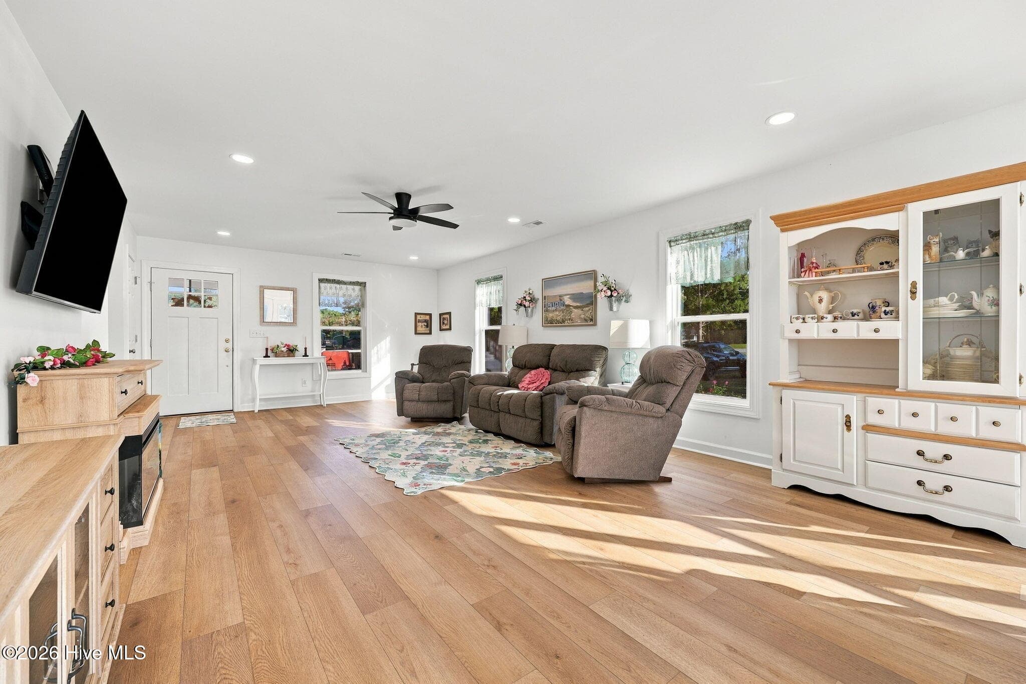 LIVING ROOM - 1874 Slatestone Road, Washington, NC 27889