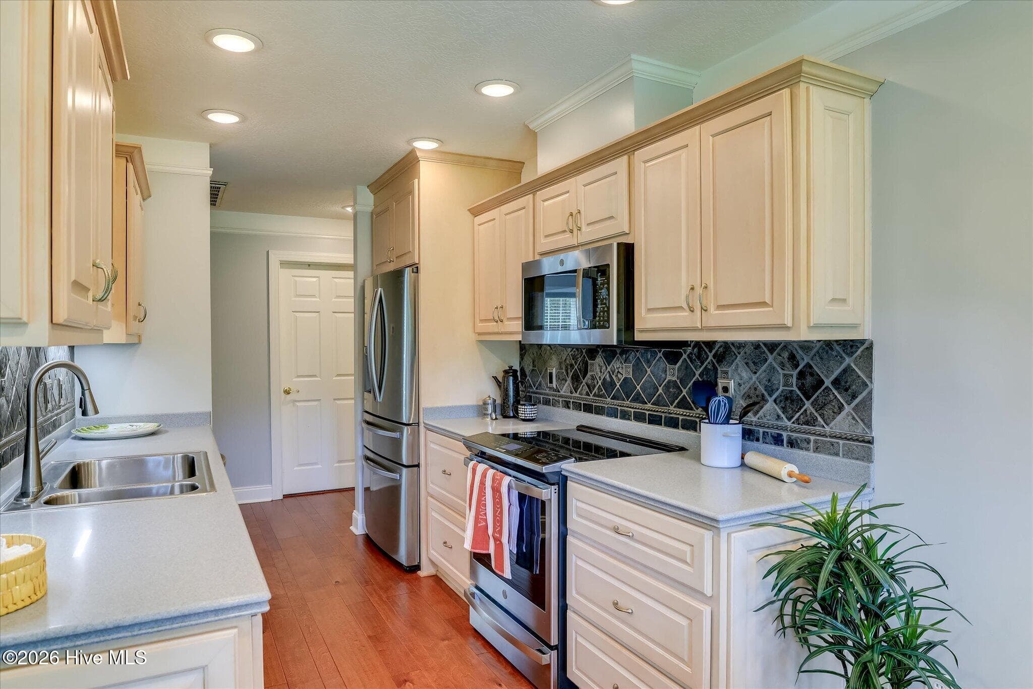 Single Family Residence at 202 Bush Court, McCormick, SC 29835, photo 2 of 4