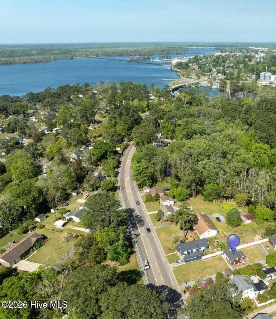 Looking toward Washington - 322 River Road, Washington, NC 27889, Washington