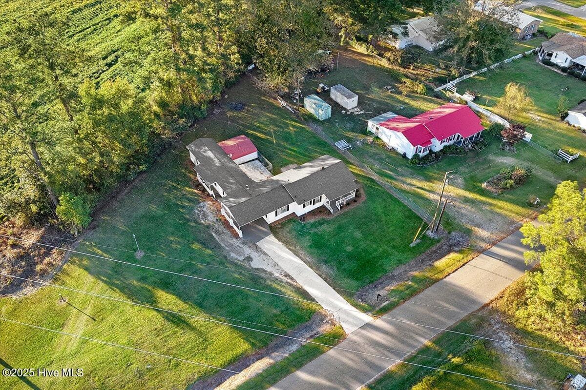 Single Family Residence at 270 Orange Street, Kinston, NC 28504, photo 10 of 32