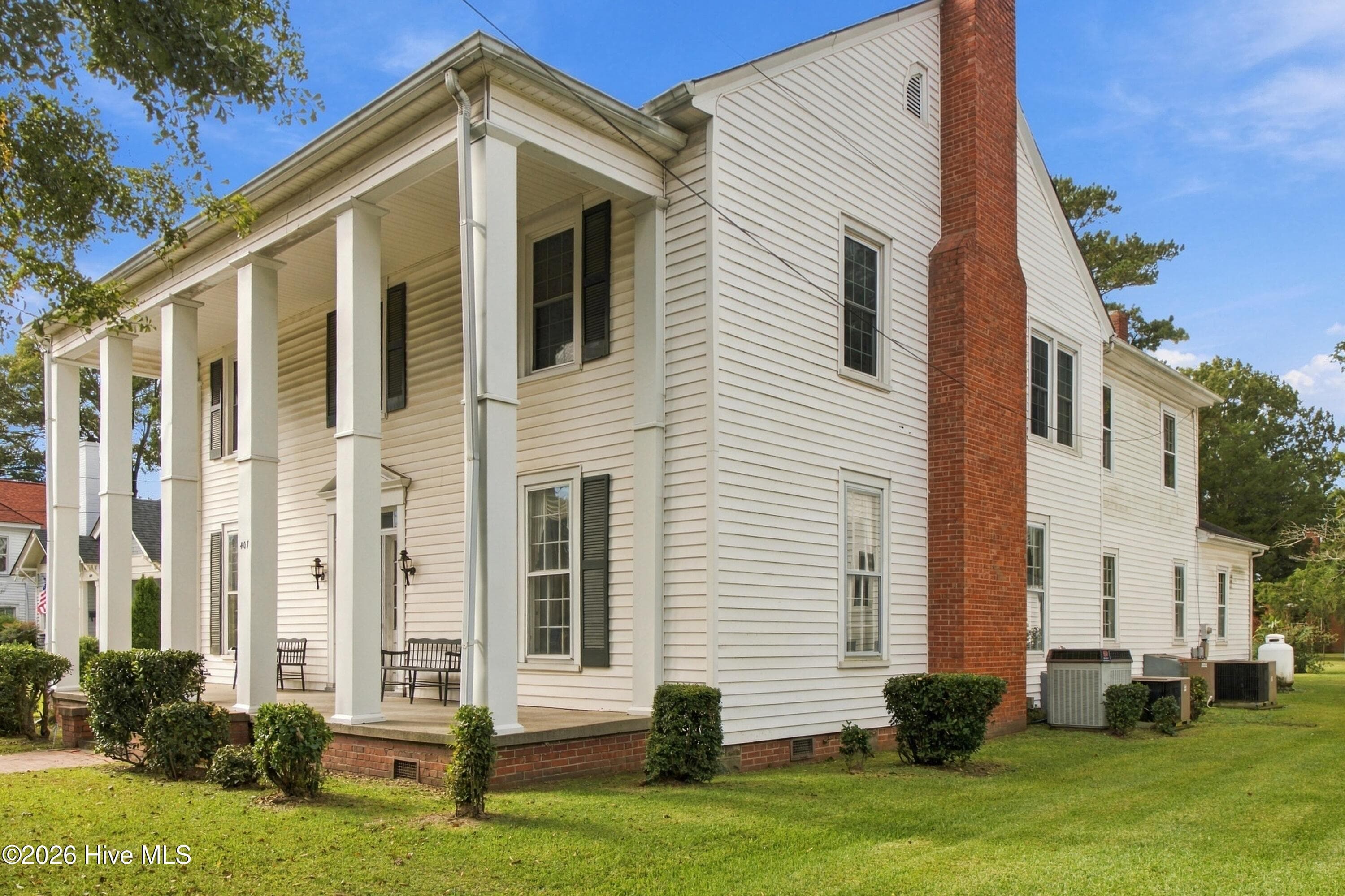 Single Family Residence at 407 S King Street, Windsor, NC 27983, photo 7 of 146