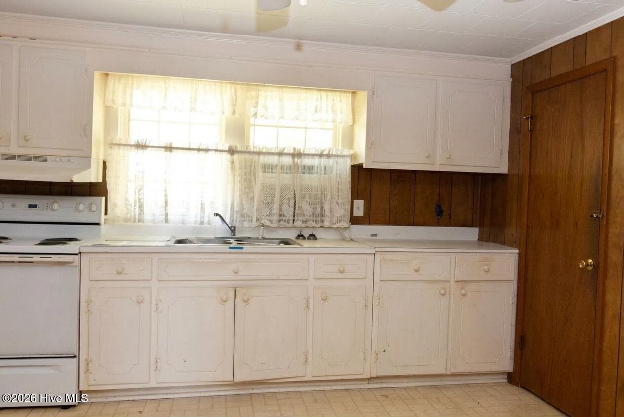 Single Family Residence at 211 Paul Hare Road, Goldsboro, NC 27530, photo 5 of 15