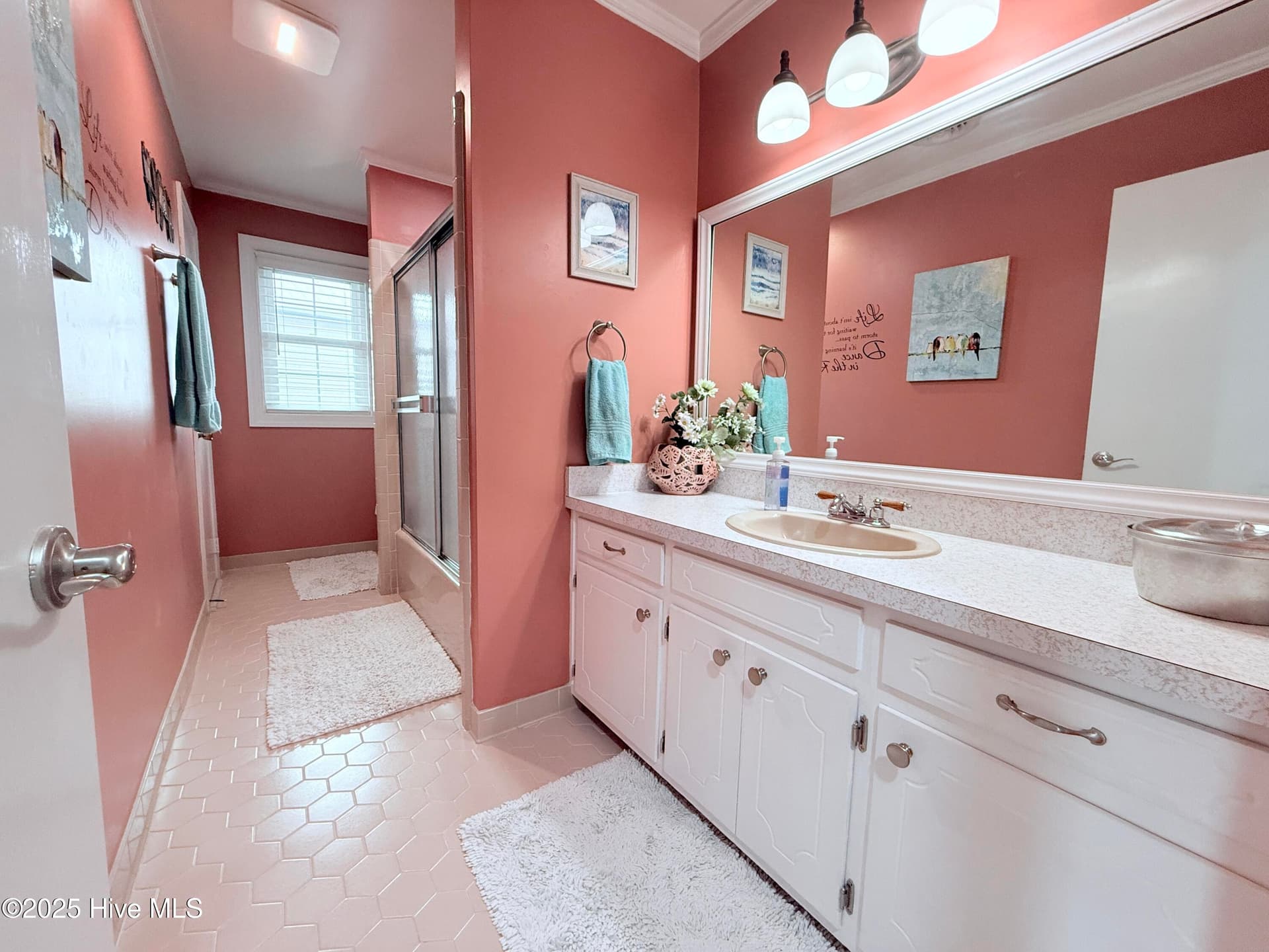 Upstairs Bathroom #1 - 5405 Cedar Tree Lane, Emerald Isle, NC 28594