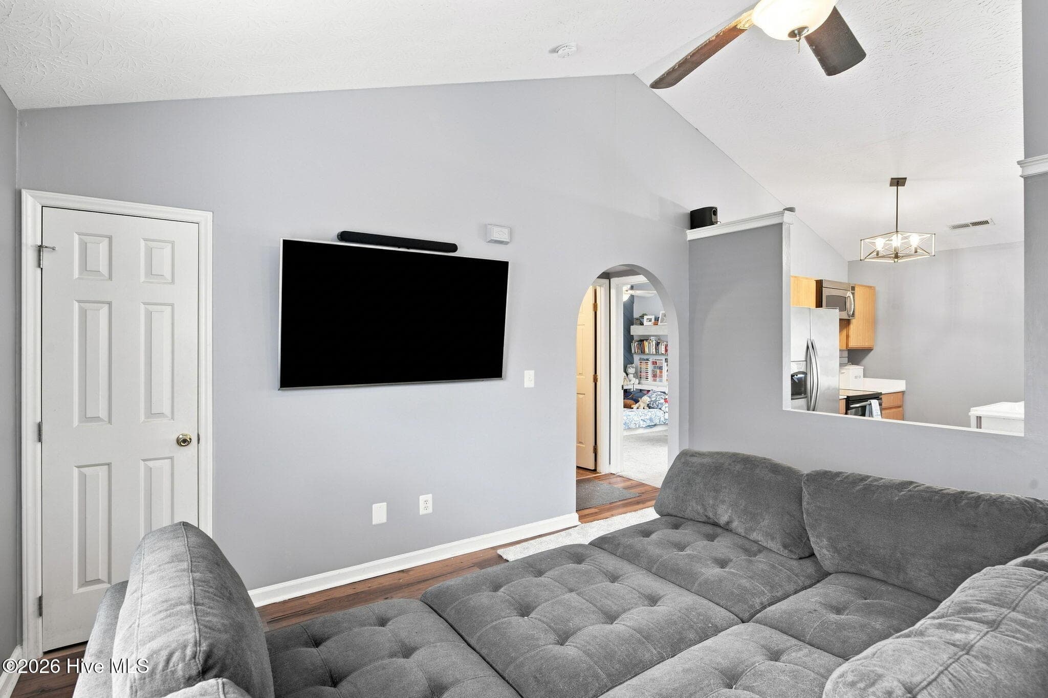 Single Family Residence at 805 Southern Charm Drive, Wilmington, NC 28412, photo 2 of 2