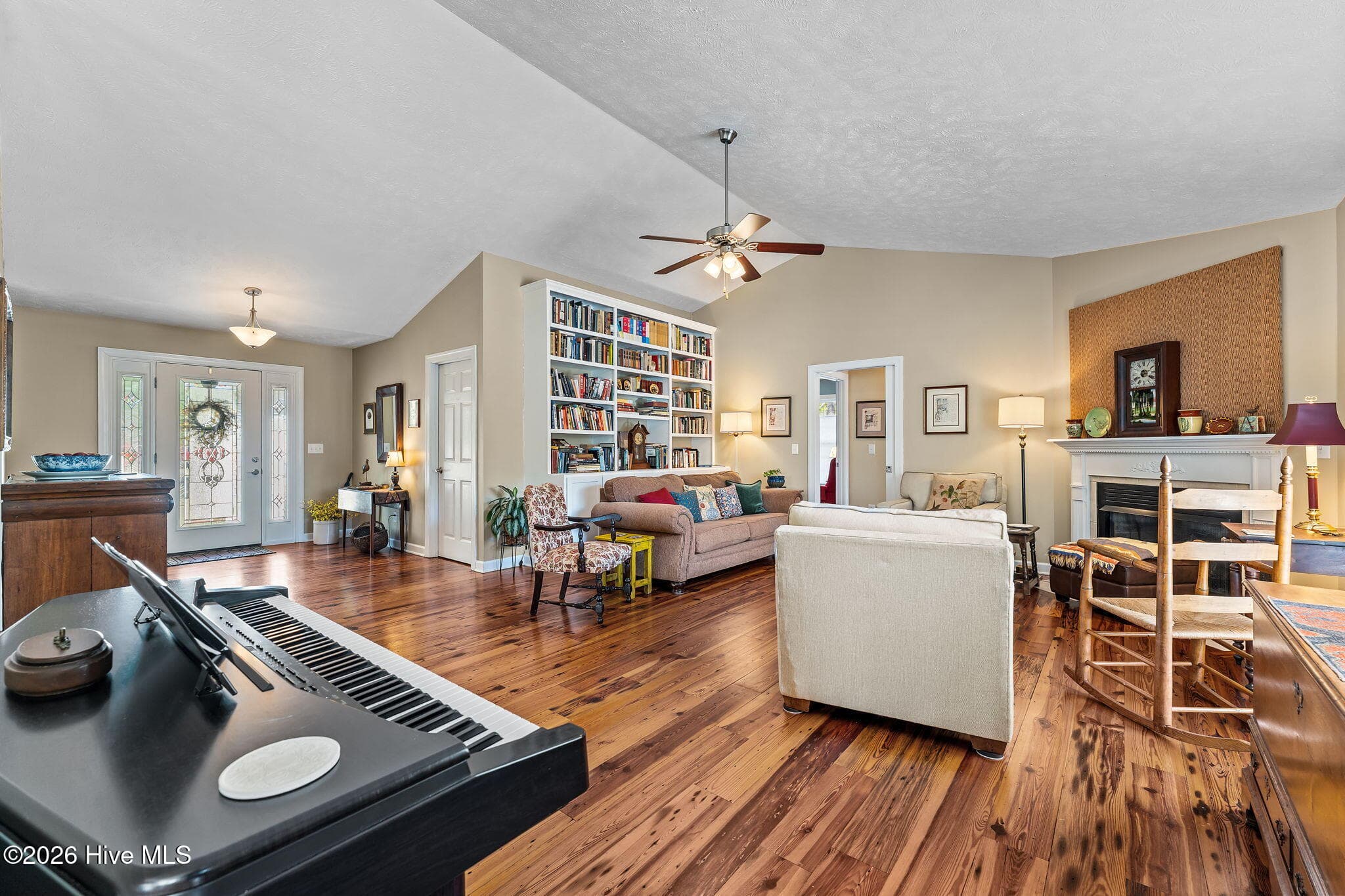 Single Family Residence at 5 Vineyard Place, Foxfire Vlg, NC 27281, photo 6 of 45
