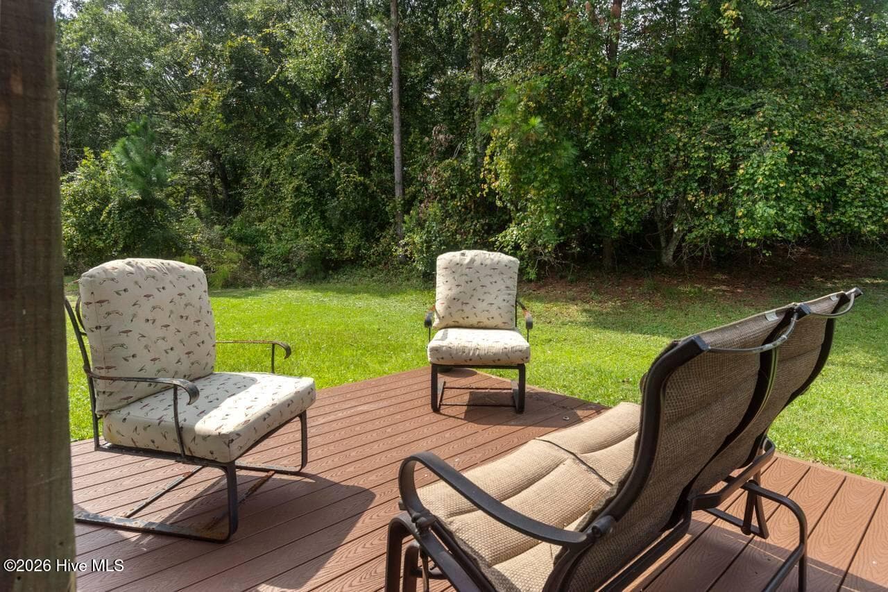 Single Family Residence at 303 Osprey Ridge Court, Emerald Isle, NC 28594, photo 20 of 23