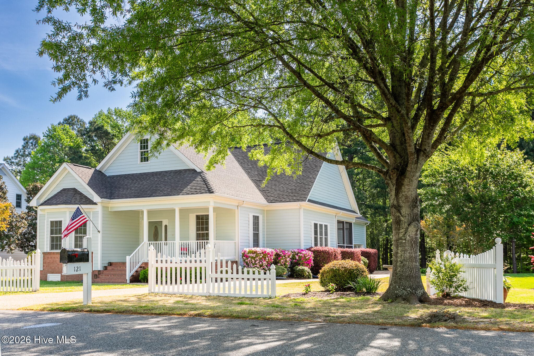 Single Family Residence at 121 Shenandoah River Drive, Hertford, NC 27944, photo 2 of 59