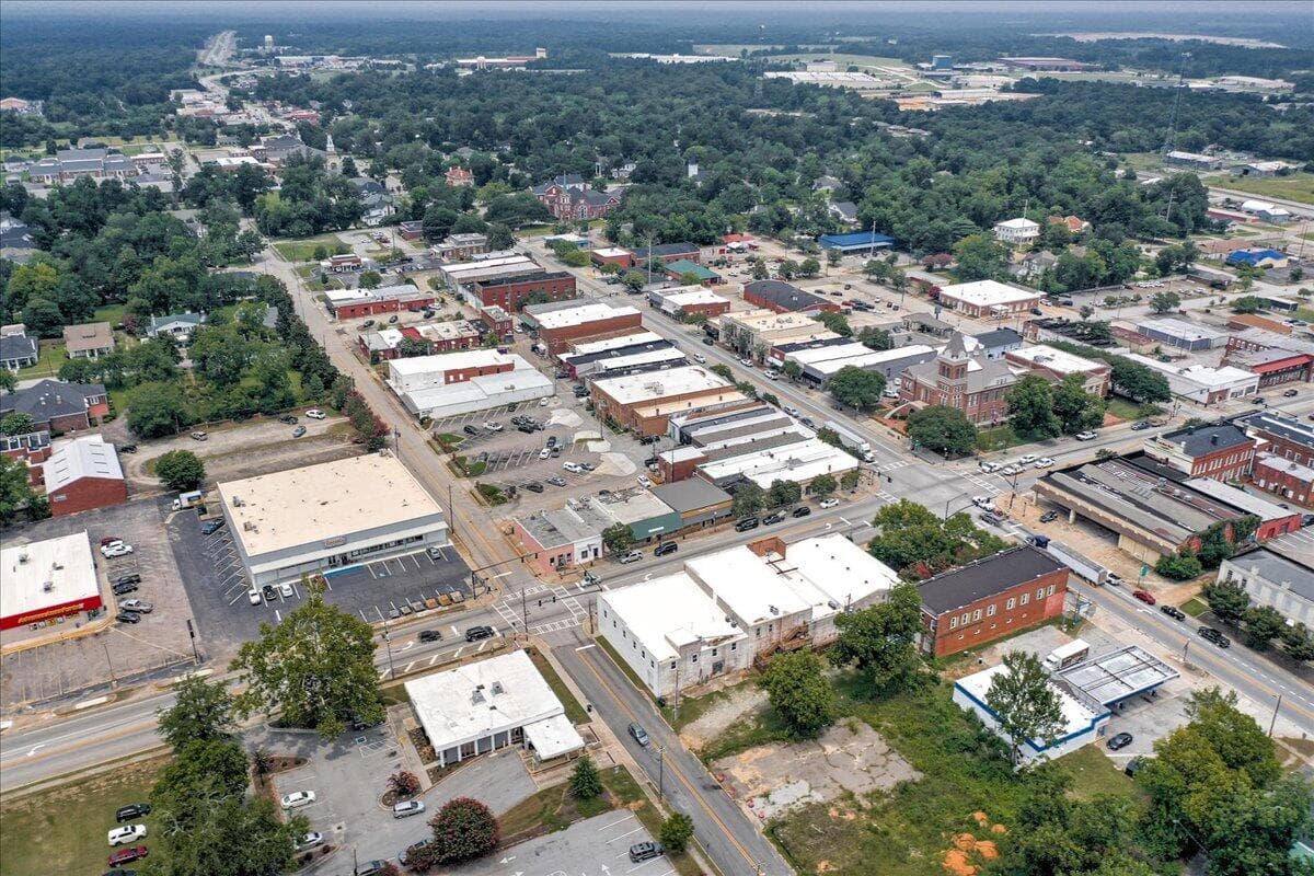 Business at 114 W 6th Street, Waynesboro, GA 30830, photo 5 of 75