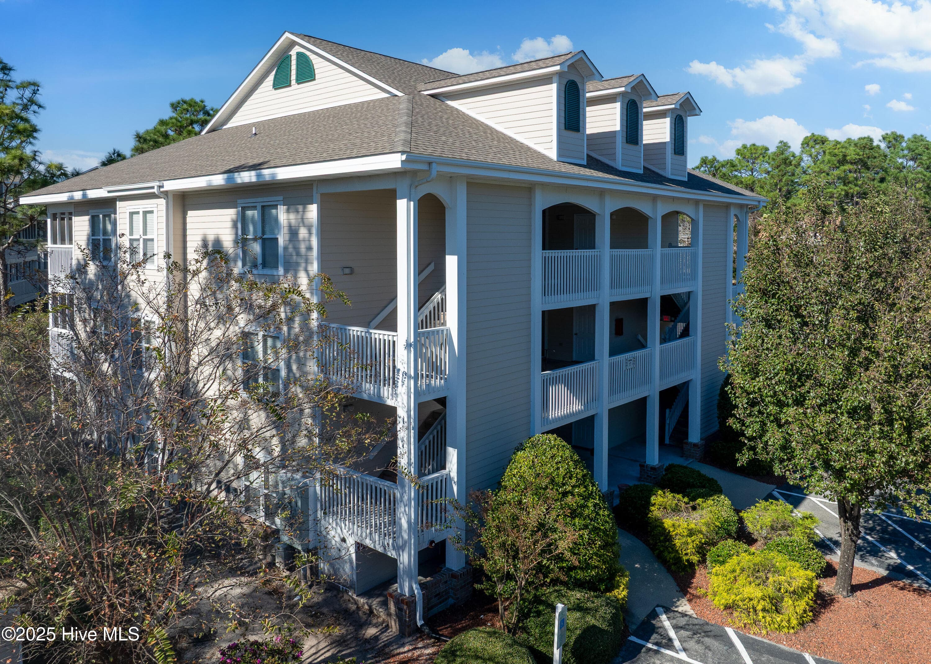 Condominium at 3350 Club Villas Drive # 1706, Southport, NC 28461, photo 2 of 27