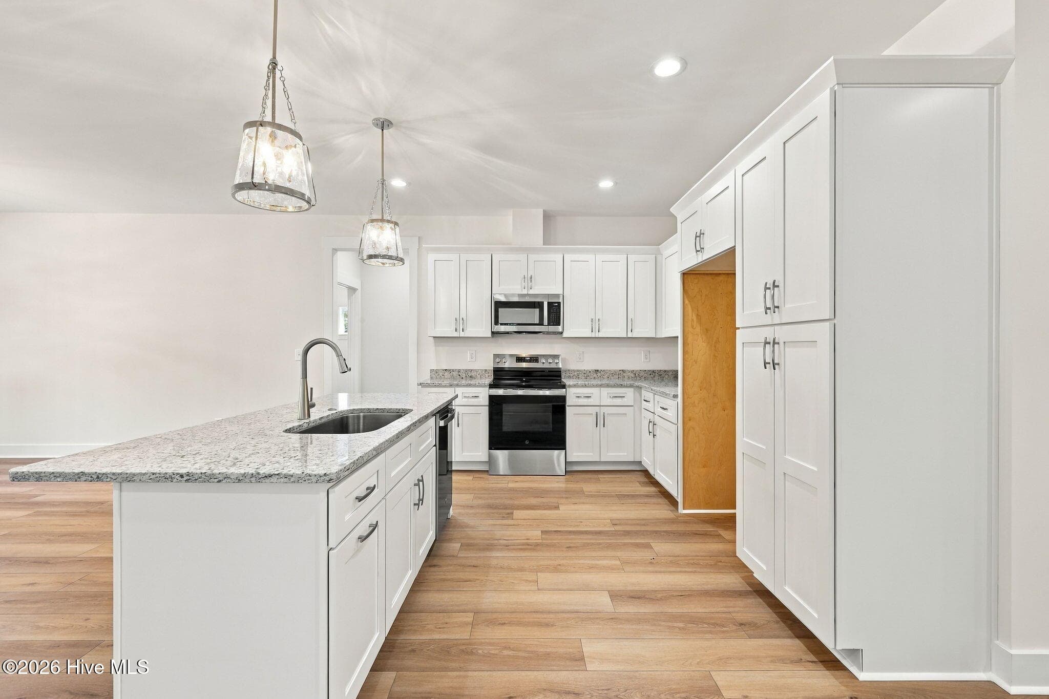 Single Family Residence at 31 Currituck Court, Oriental, NC 28571, photo 18 of 93