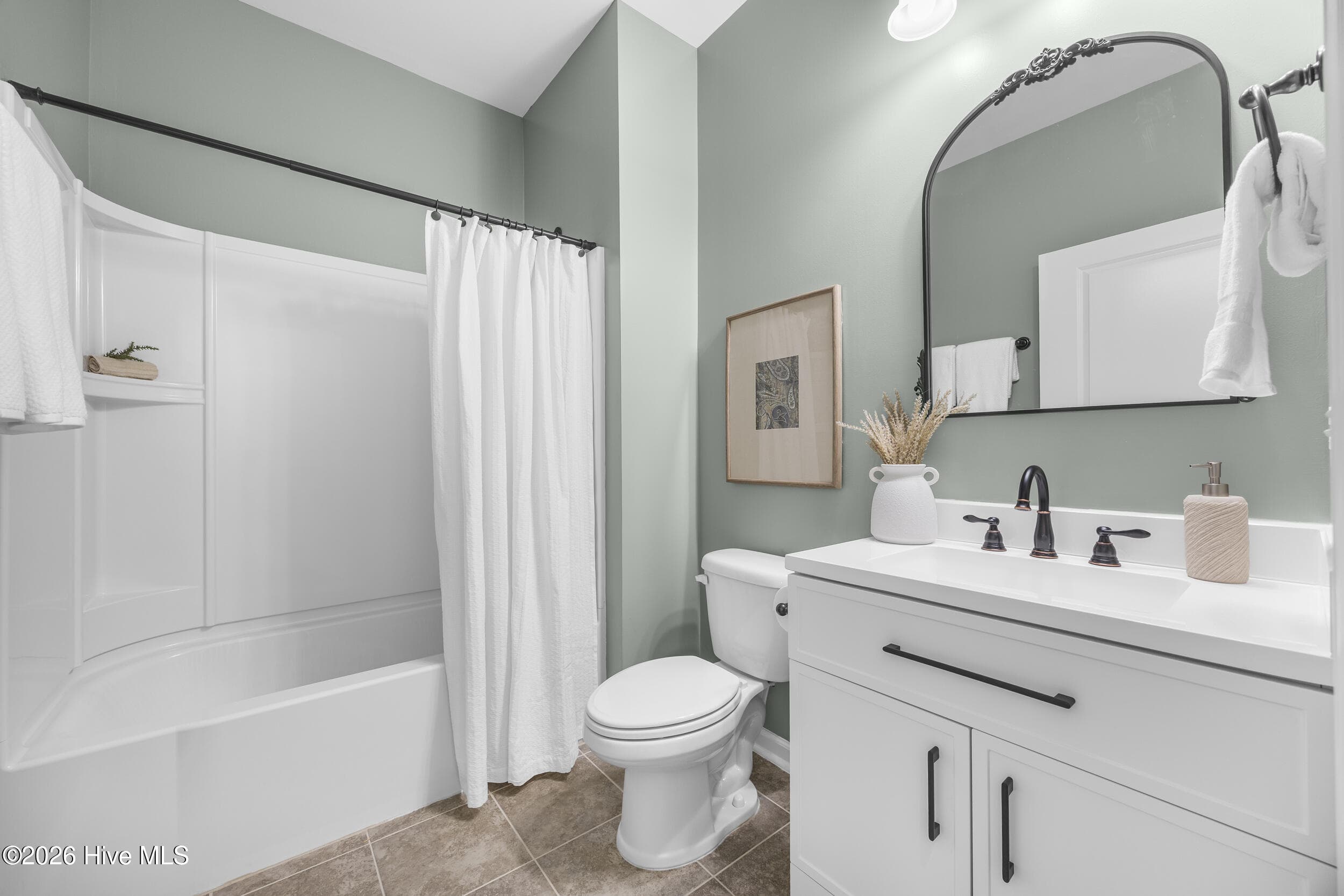 Single Family Residence at 3708 Old Sand Mine Drive, Wilmington, NC 28412, photo 22 of 43