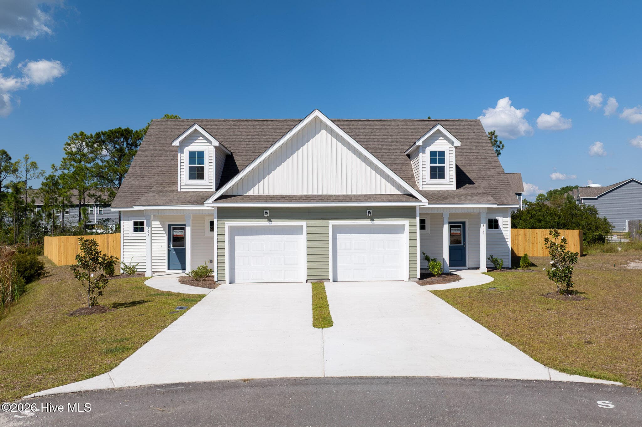 Townhouse at 303 Coastal Reef Court, Holly Ridge, NC 28445, photo 2 of 25