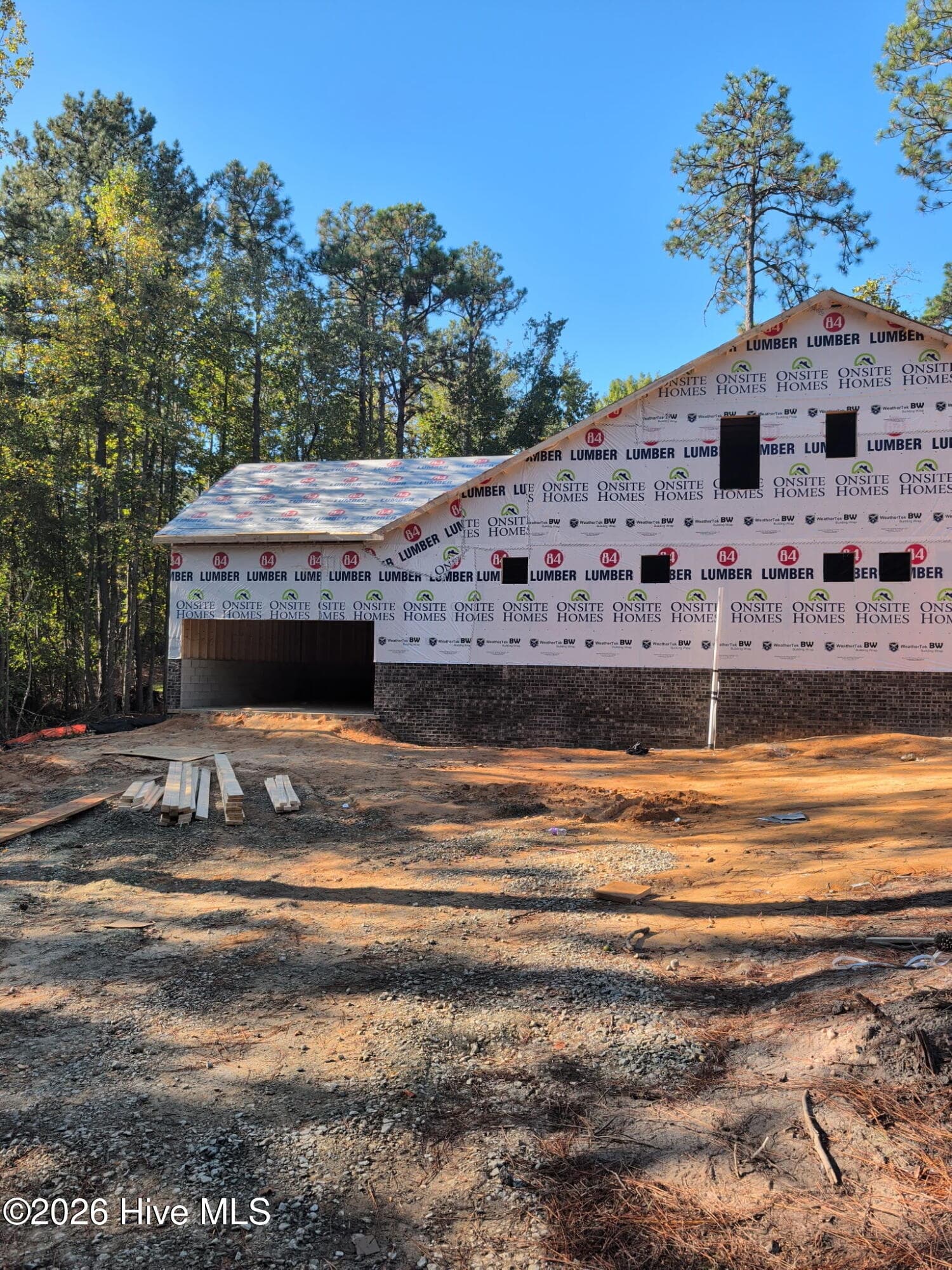 Single Family Residence at 2 King Court, Pinehurst, NC 28374, photo 4 of 10