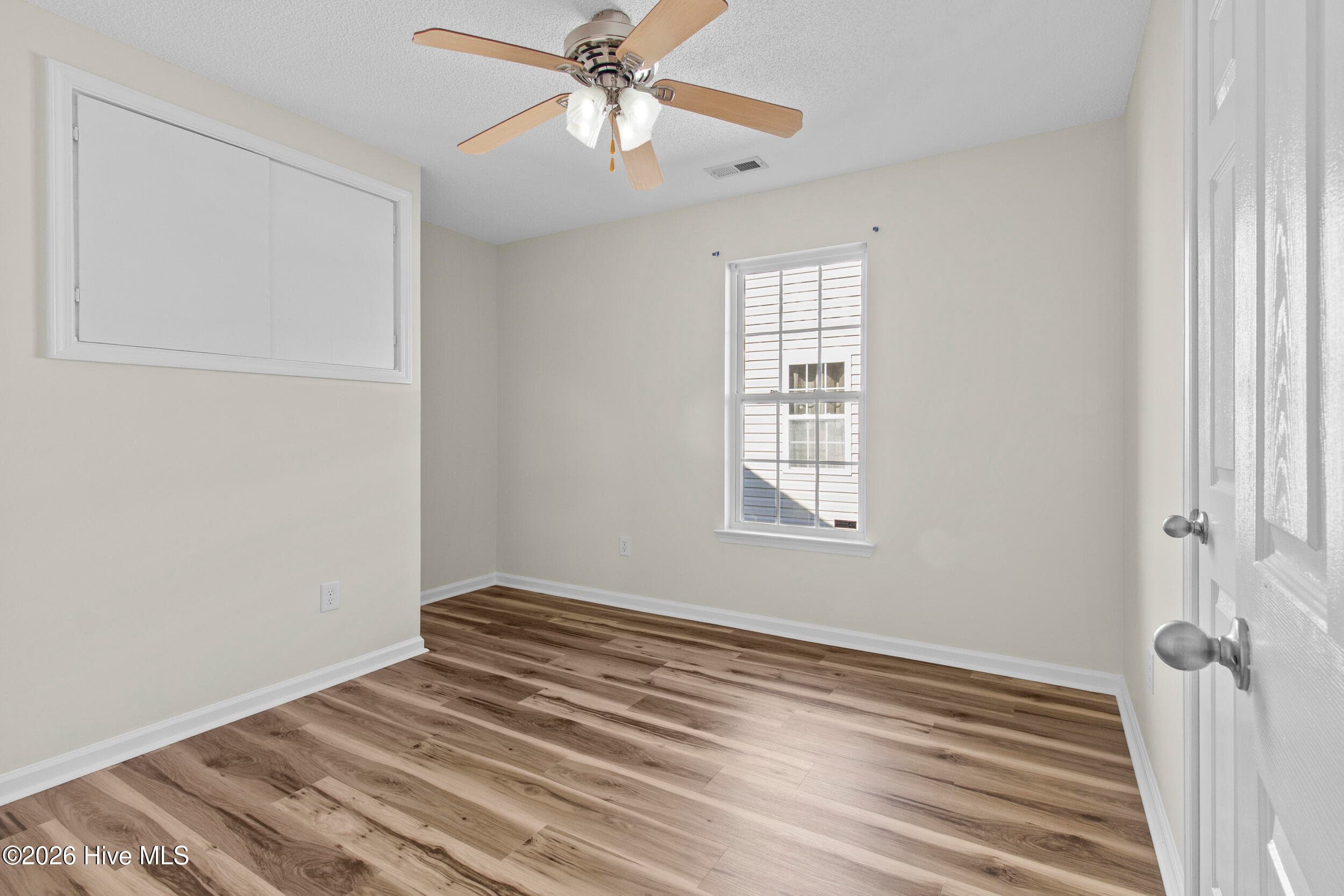 Single Family Residence at 4745 Corena Drive, New Bern, NC 28562, photo 17 of 25