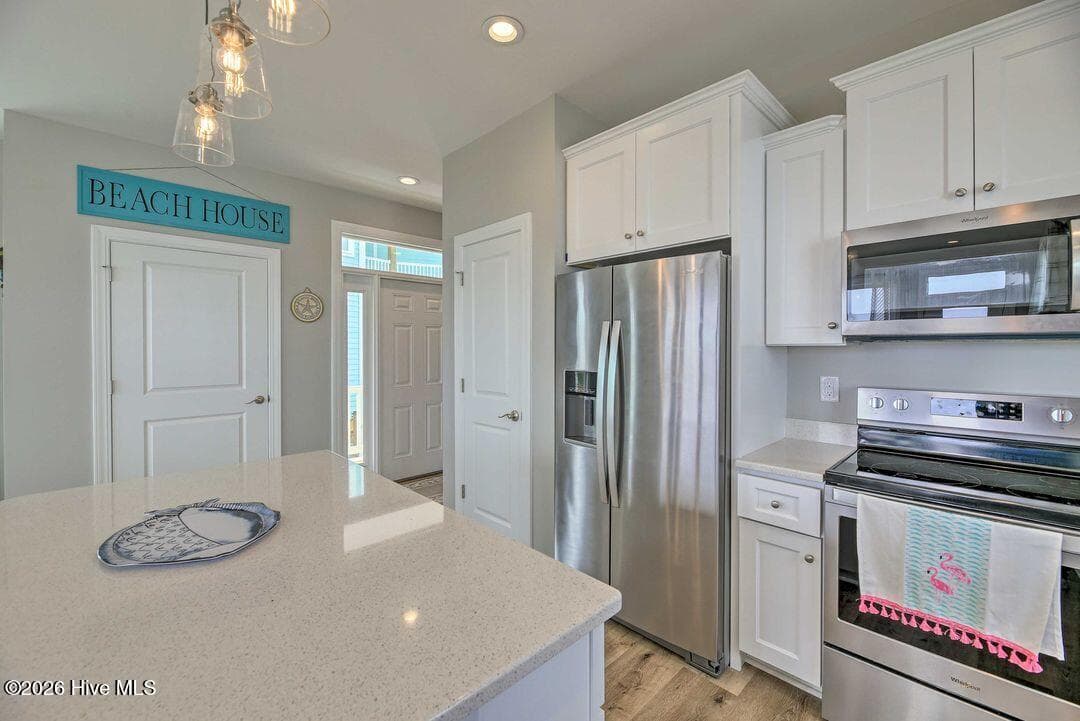 Single Family Residence at 124 Salt Marsh Way, Atlantic Beach, NC 28512, photo 6 of 34