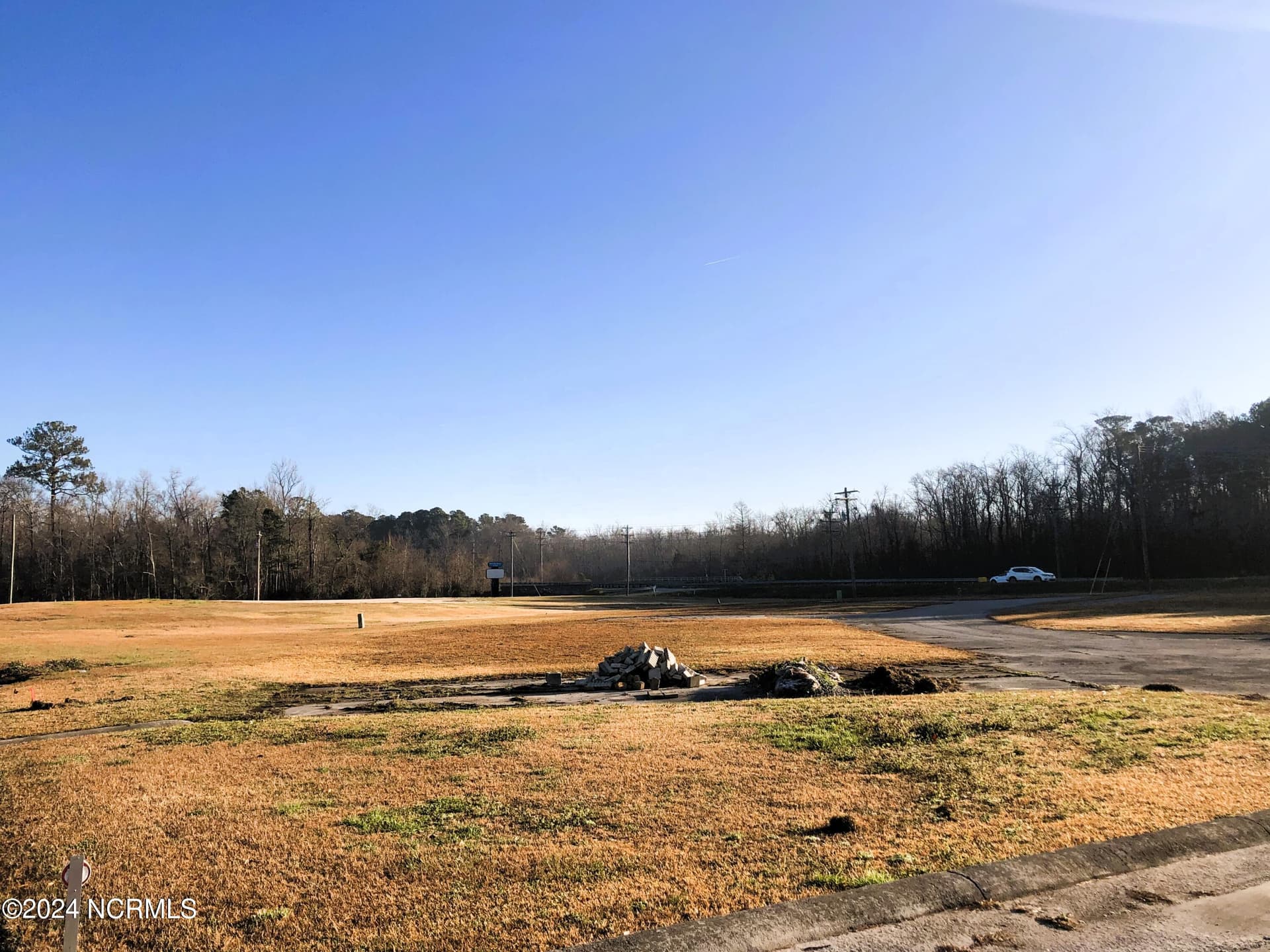 1906 Piney Green Road, Jacksonville, NC 28546