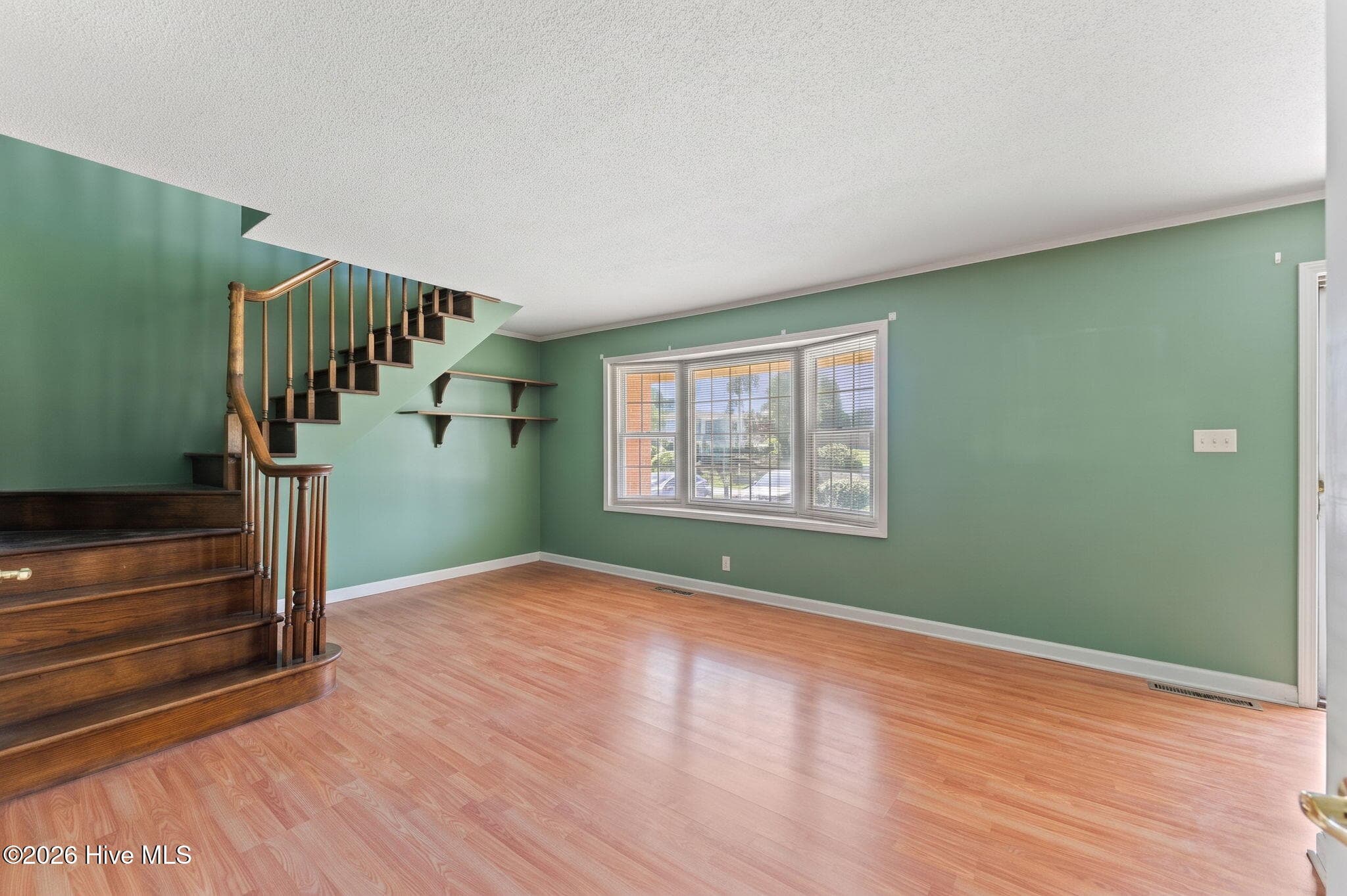 Single Family Residence at 906 20th Avenue N, North Myrtle Beach, SC 29582, photo 6 of 39