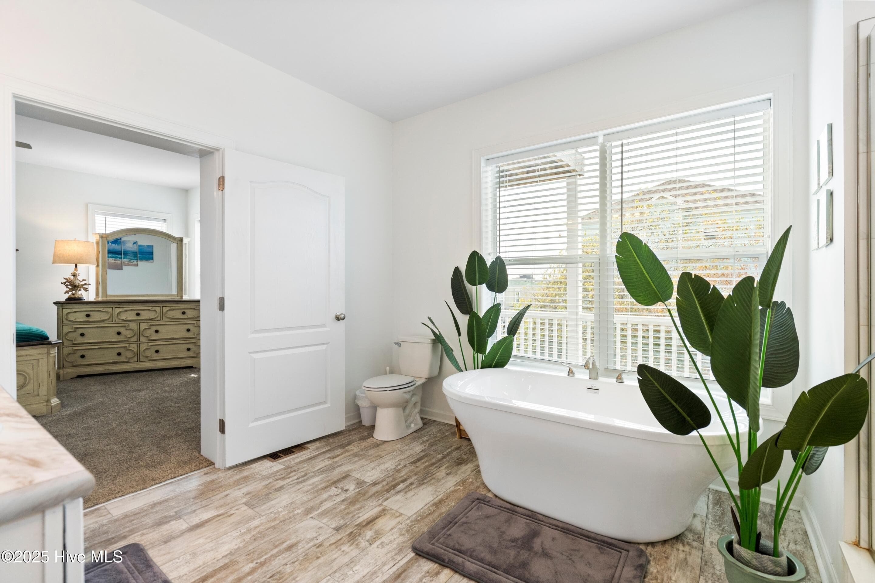 Master Bedroom - 3011 3rd Street, Surf City, NC 28445