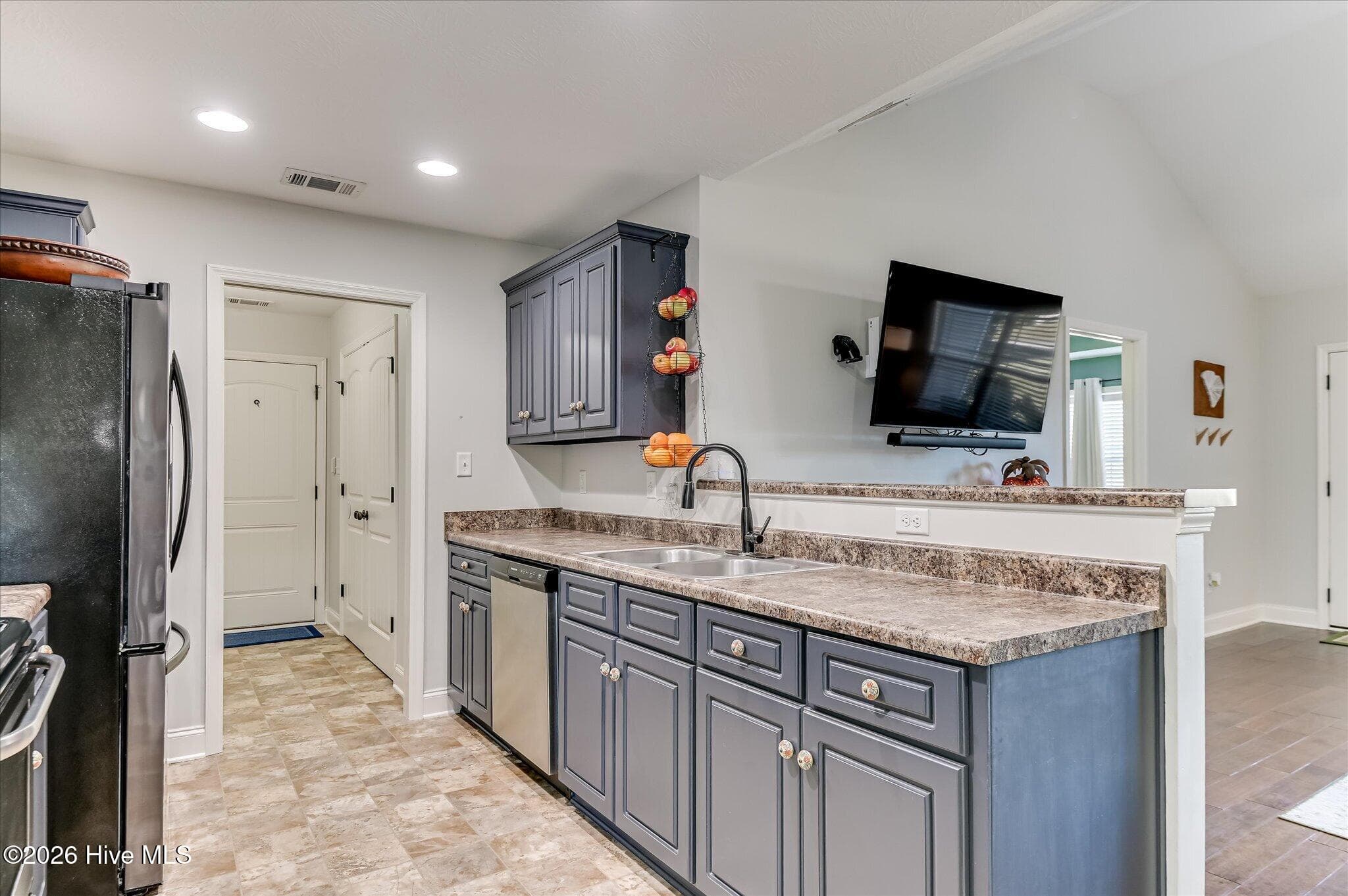 Single Family Residence at 120 Running Creek Drive, North Augusta, SC 29860, photo 14 of 45