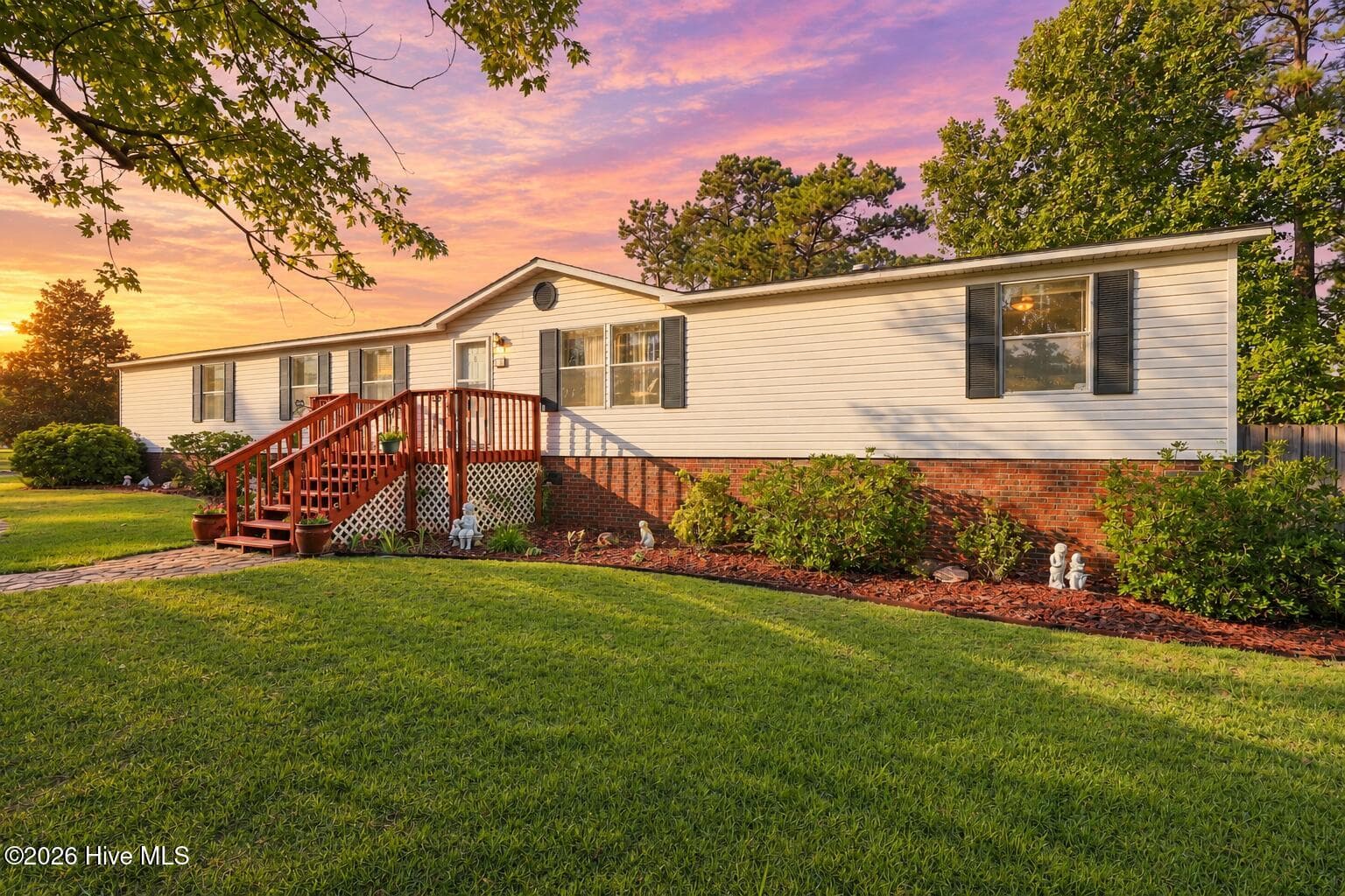 Manufactured Home at 683 Bay Harbor Drive, Hampstead, NC 28443