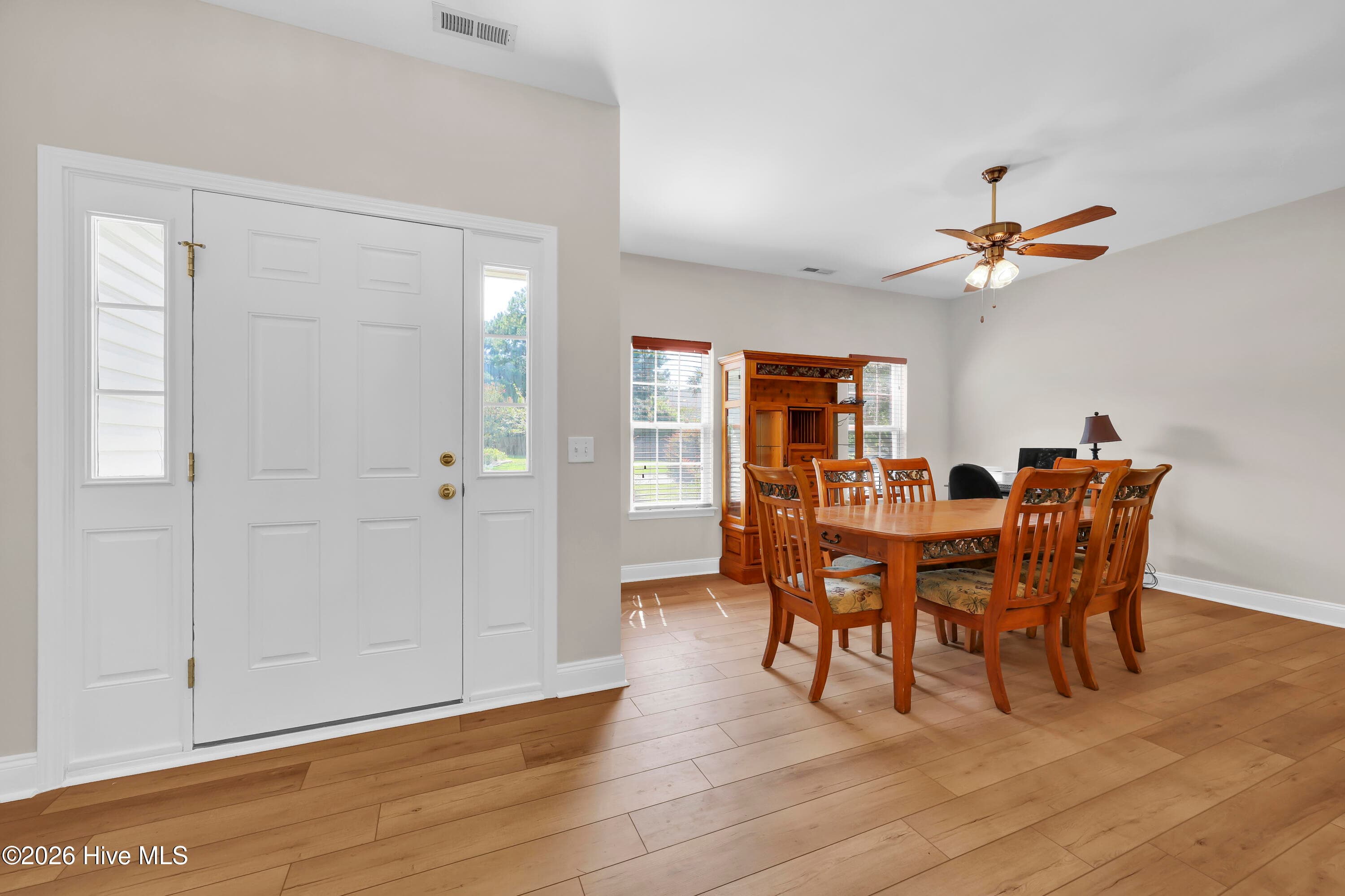Single Family Residence at 6319 Shire Lane, Wilmington, NC 28411, photo 7 of 37