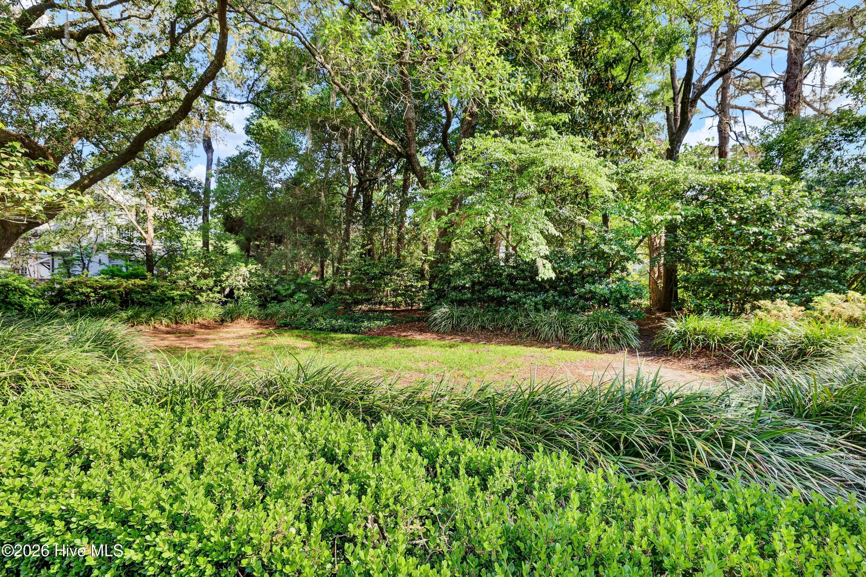 Single Family Residence at 1411 Live Oak Parkway, Wilmington, NC 28403, photo 49 of 63