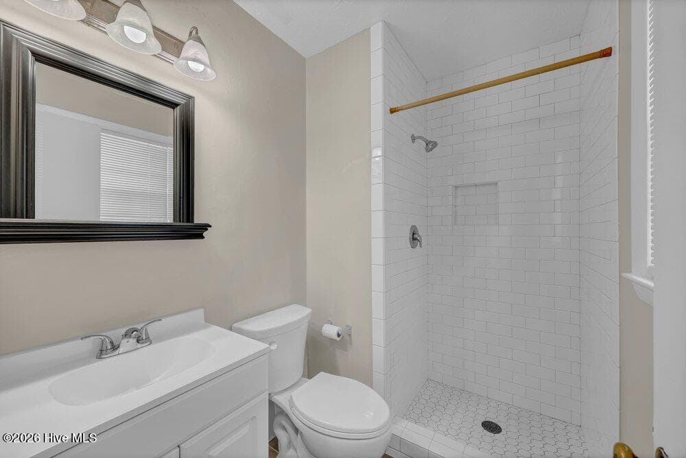 Single Family Residence at 618 Kelly Road, Wilmington, NC 28409, photo 18 of 27