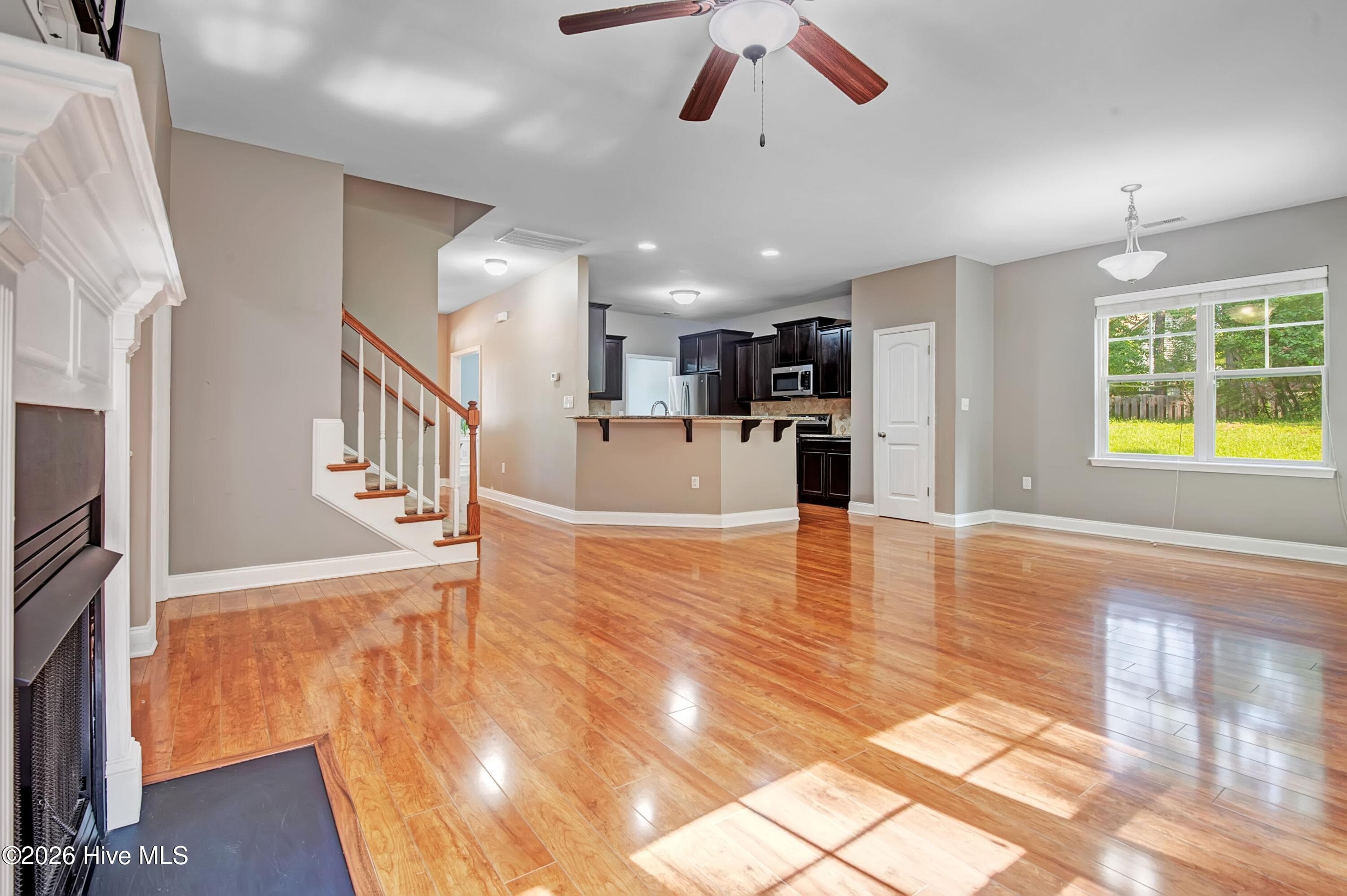 Single Family Residence at 105 Birdsong Court, Aberdeen, NC 28315, photo 4 of 40