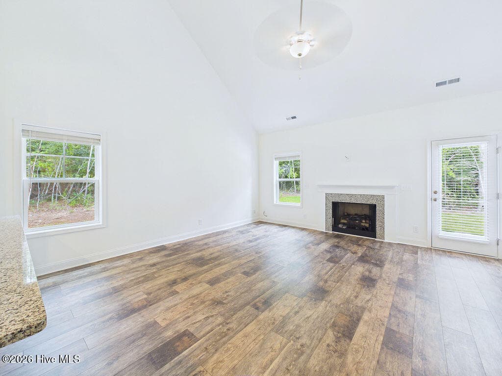 TELLURIDE LOT 04 - 'Berton' - 221 Telluride Court, Aberdeen, NC 28315