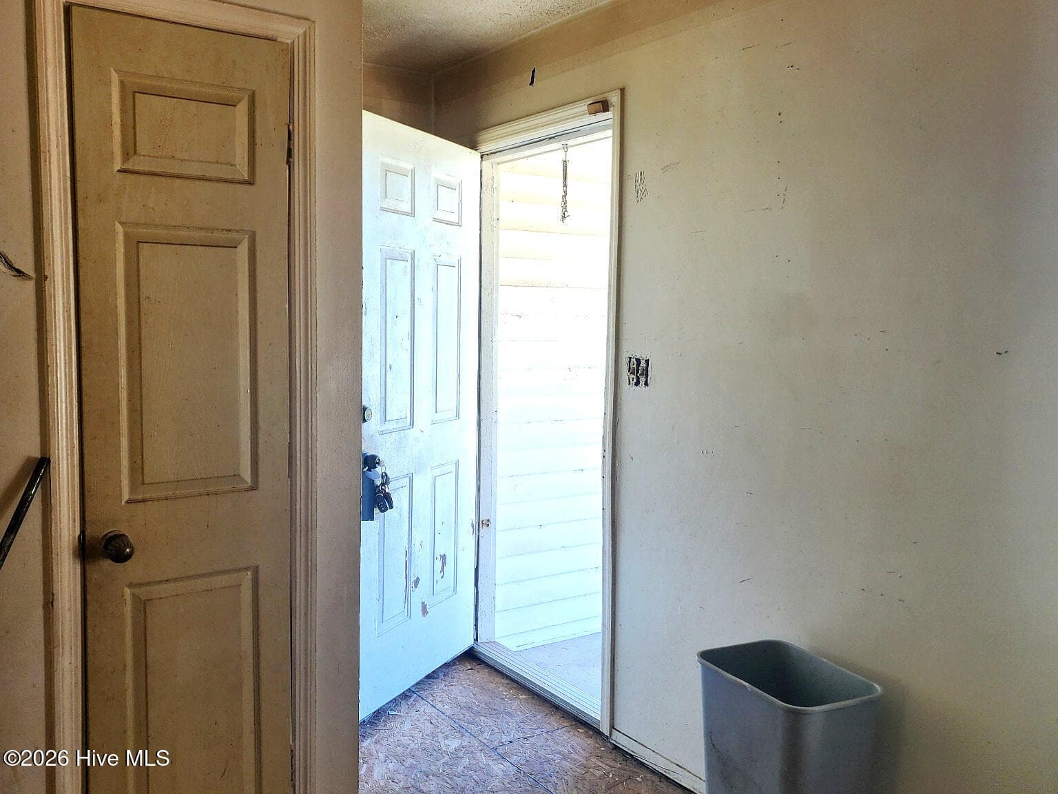 Entry / coat closet - 198 Runs Creek Drive, Jackson, SC 29831