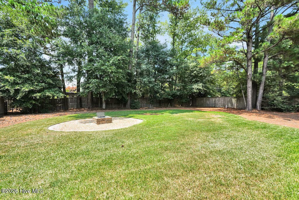 Single Family Residence at 2502 Royal Palm Lane, Wilmington, NC 28409, photo 4 of 5
