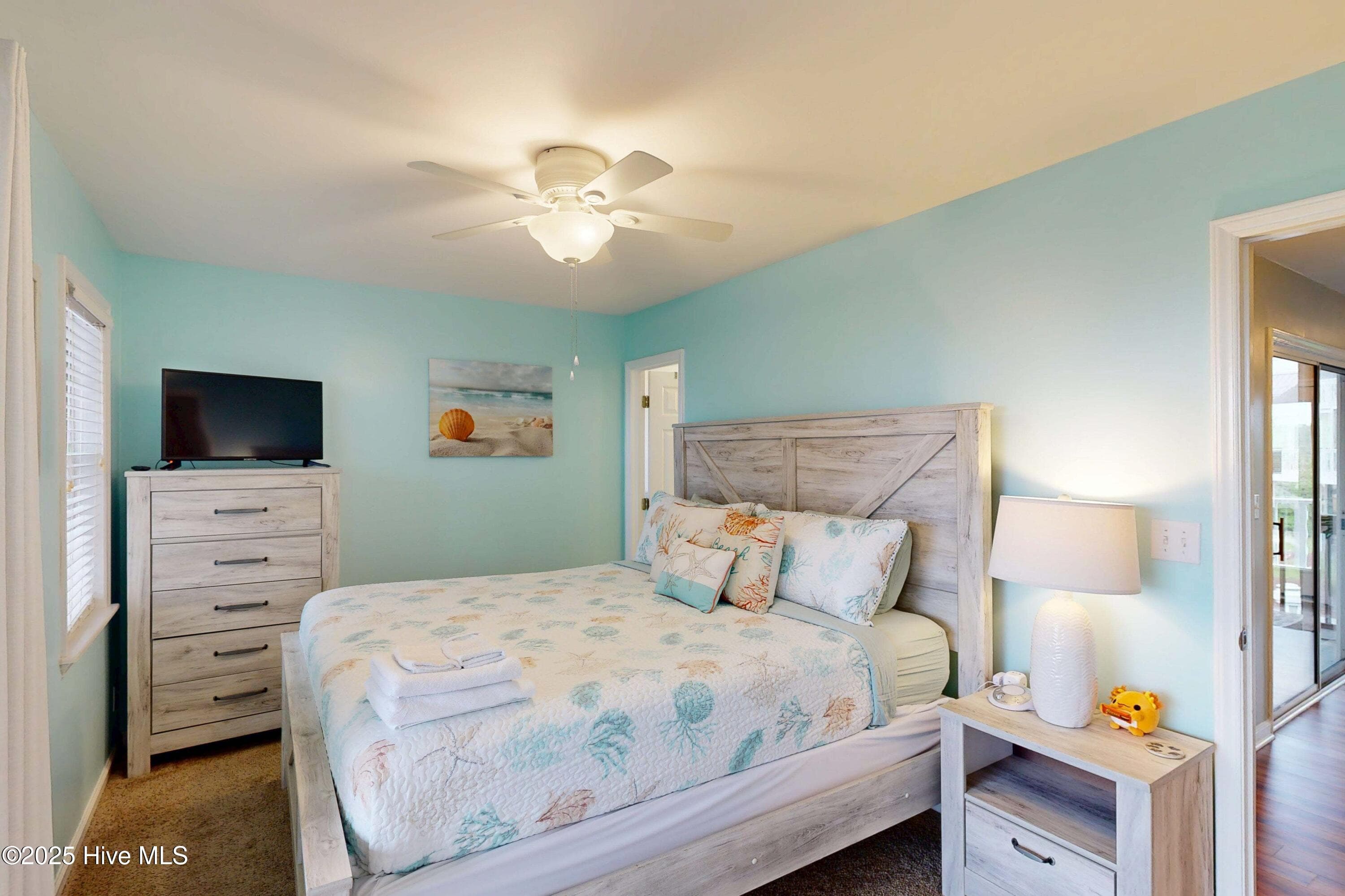 Single Family Residence at 124 N Permuda Wynd Drive, North Topsail Beach, NC 28460, photo 35 of 84